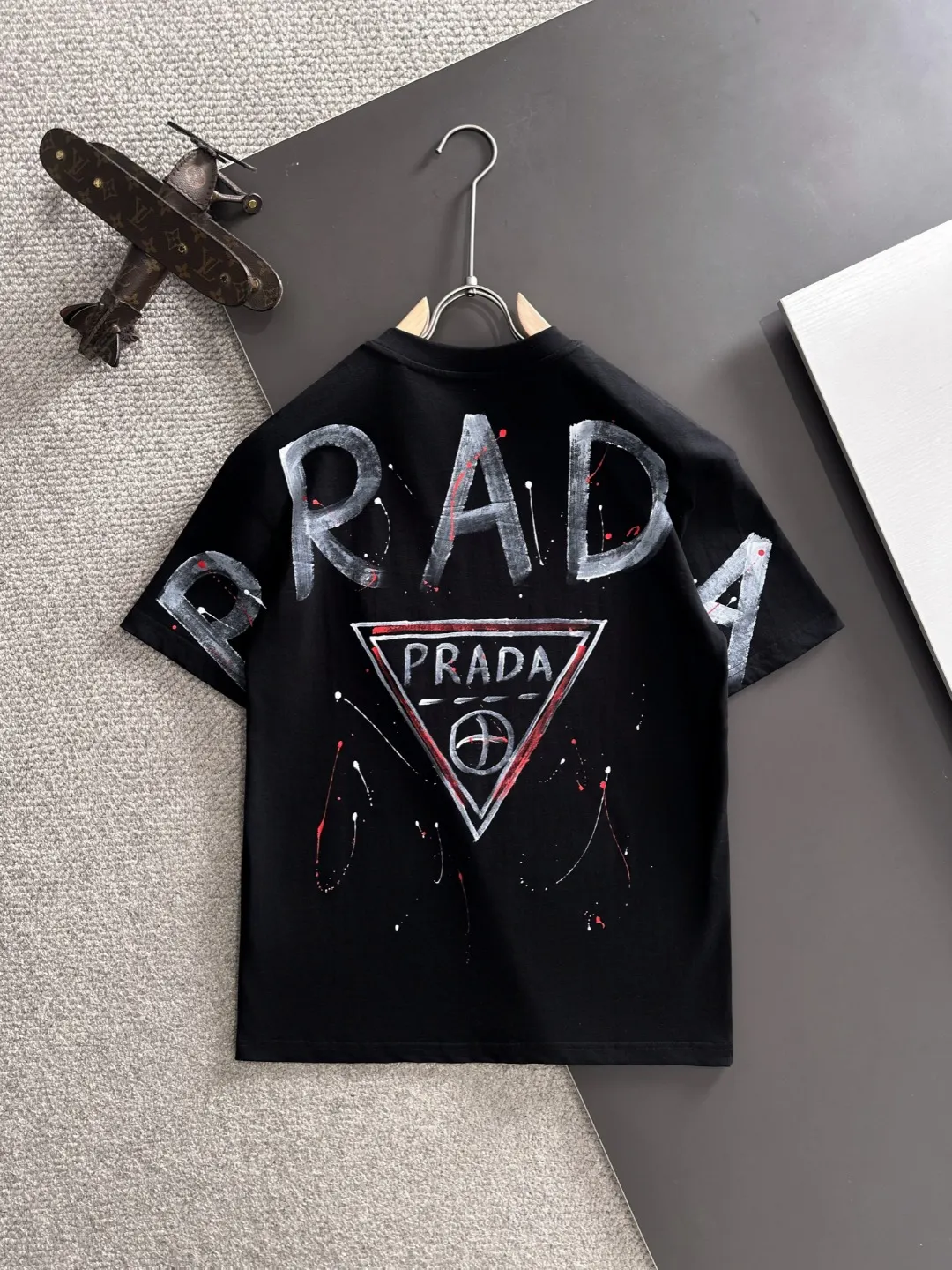 Logo Graphic Cotton T-Shirt D18013556 — view 9