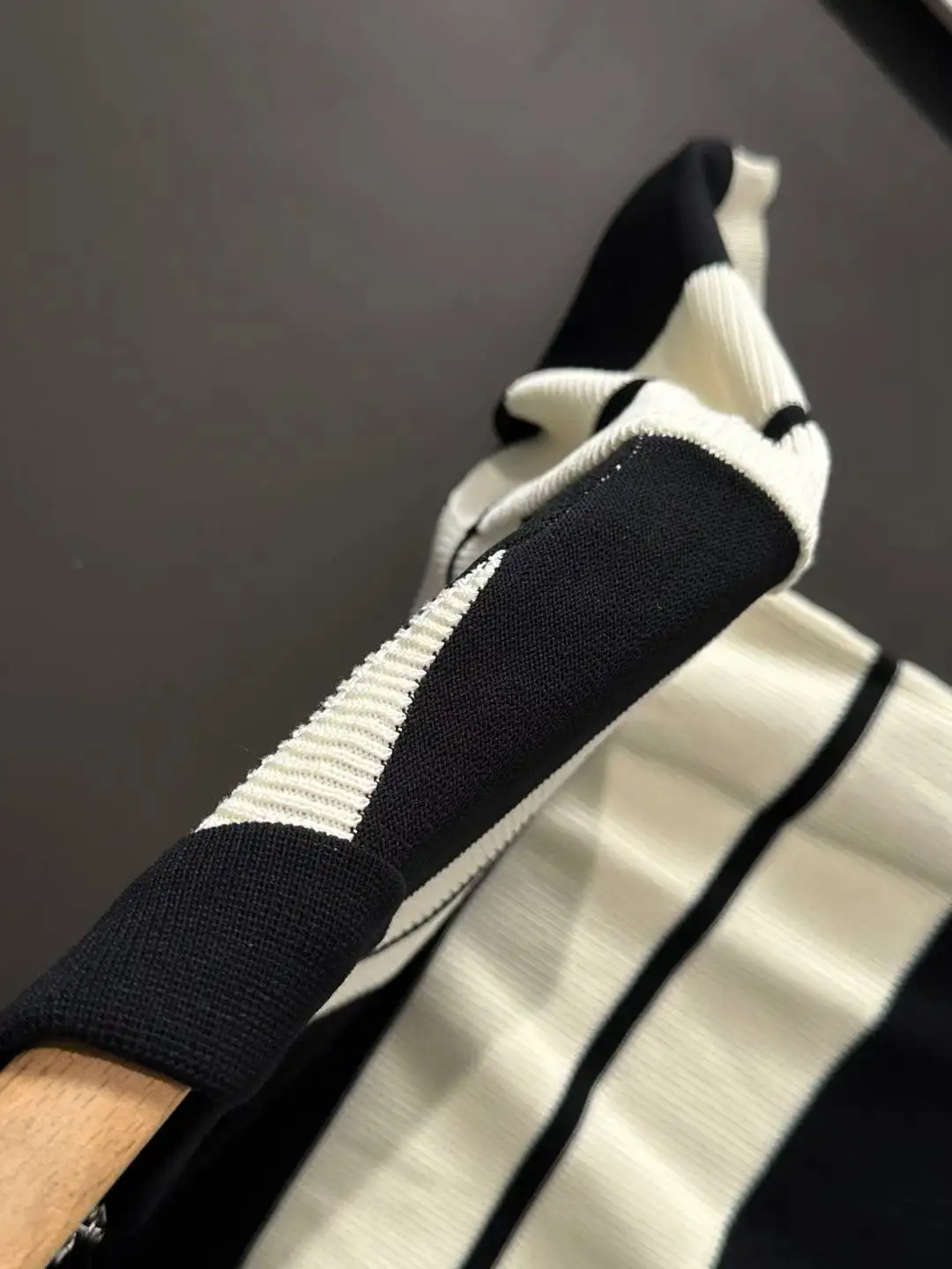 Striped Knit Half-Zip Polo Shirt D20015333 — view 4