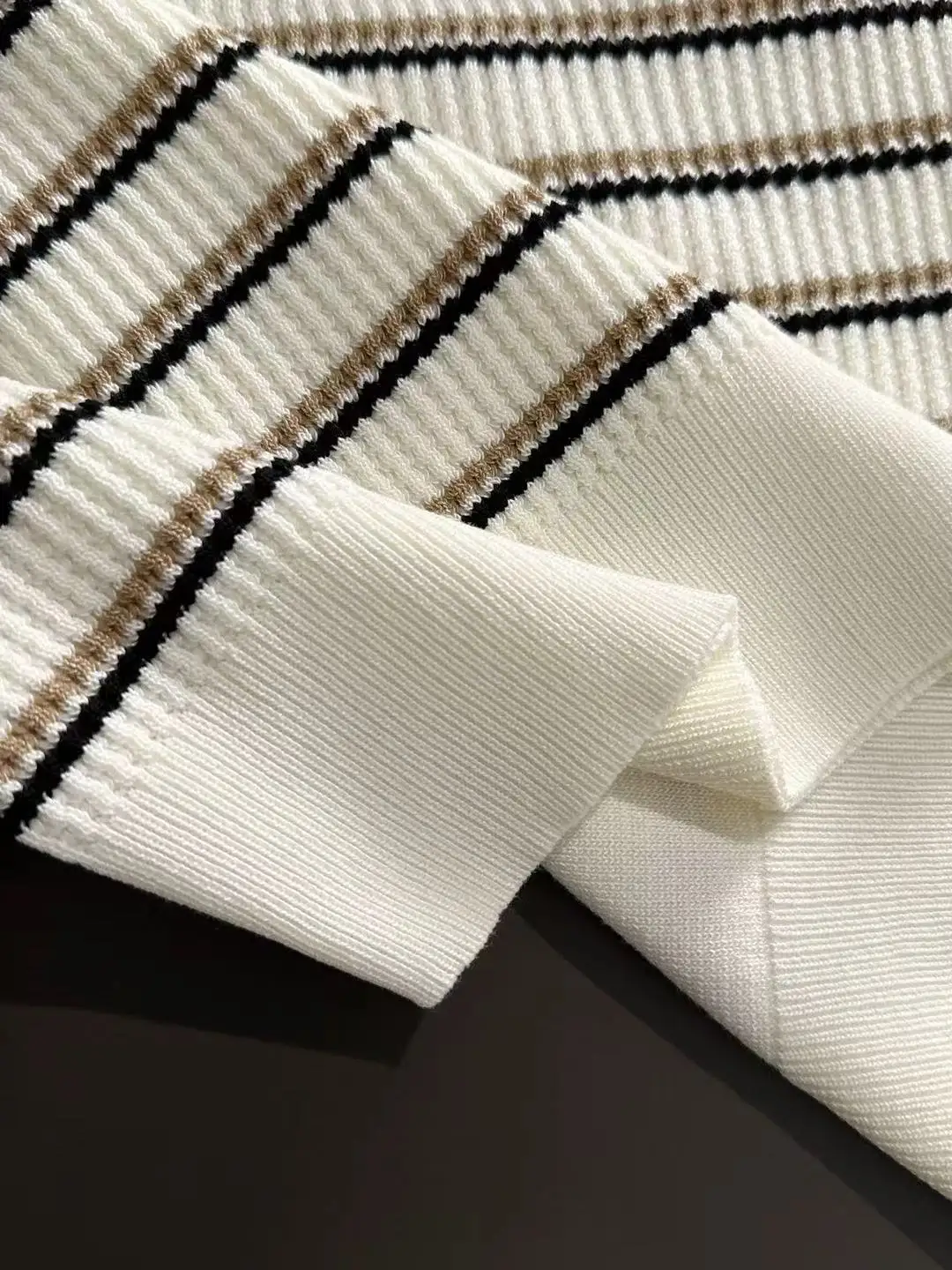 Striped Knit V-Neck Polo Shirt D20015262 — view 6