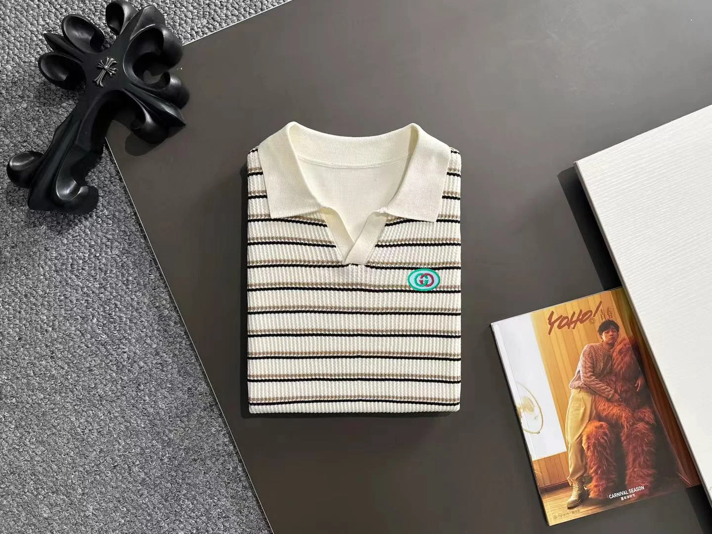 Striped Knit V-Neck Polo Shirt D20015262 — view 8