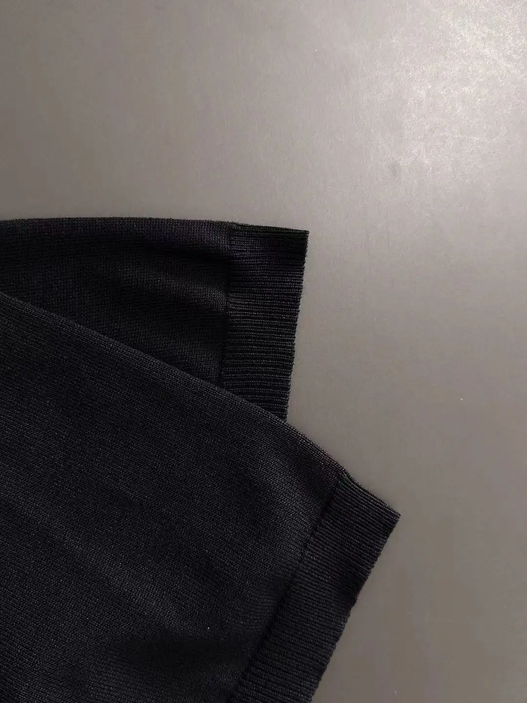 Striped Knit V-Neck Polo Shirt D20015263 — view 5