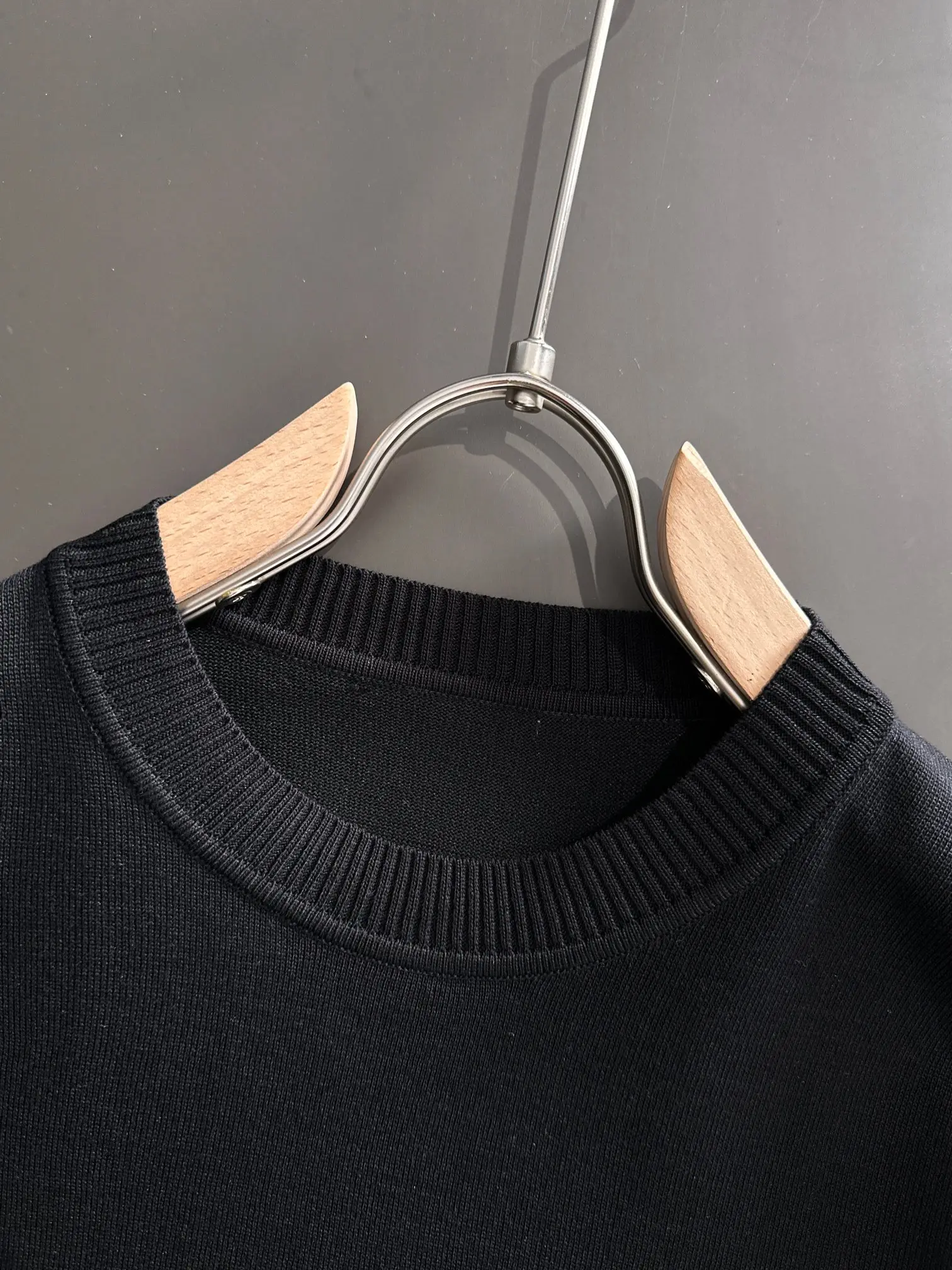 Logo-Embroidered Silk-Blend Knit T-Shirt D20015206 — view 3