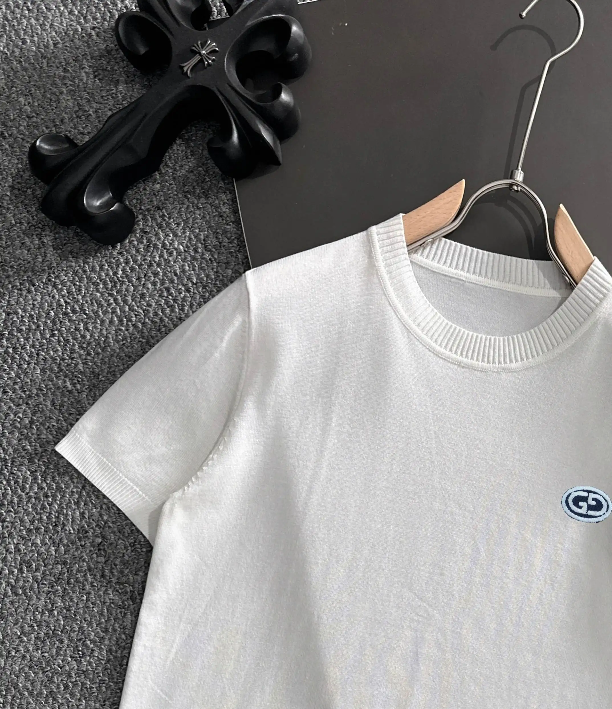 Logo-Embroidered Fine-Knit T-Shirt D20015208 — view 3