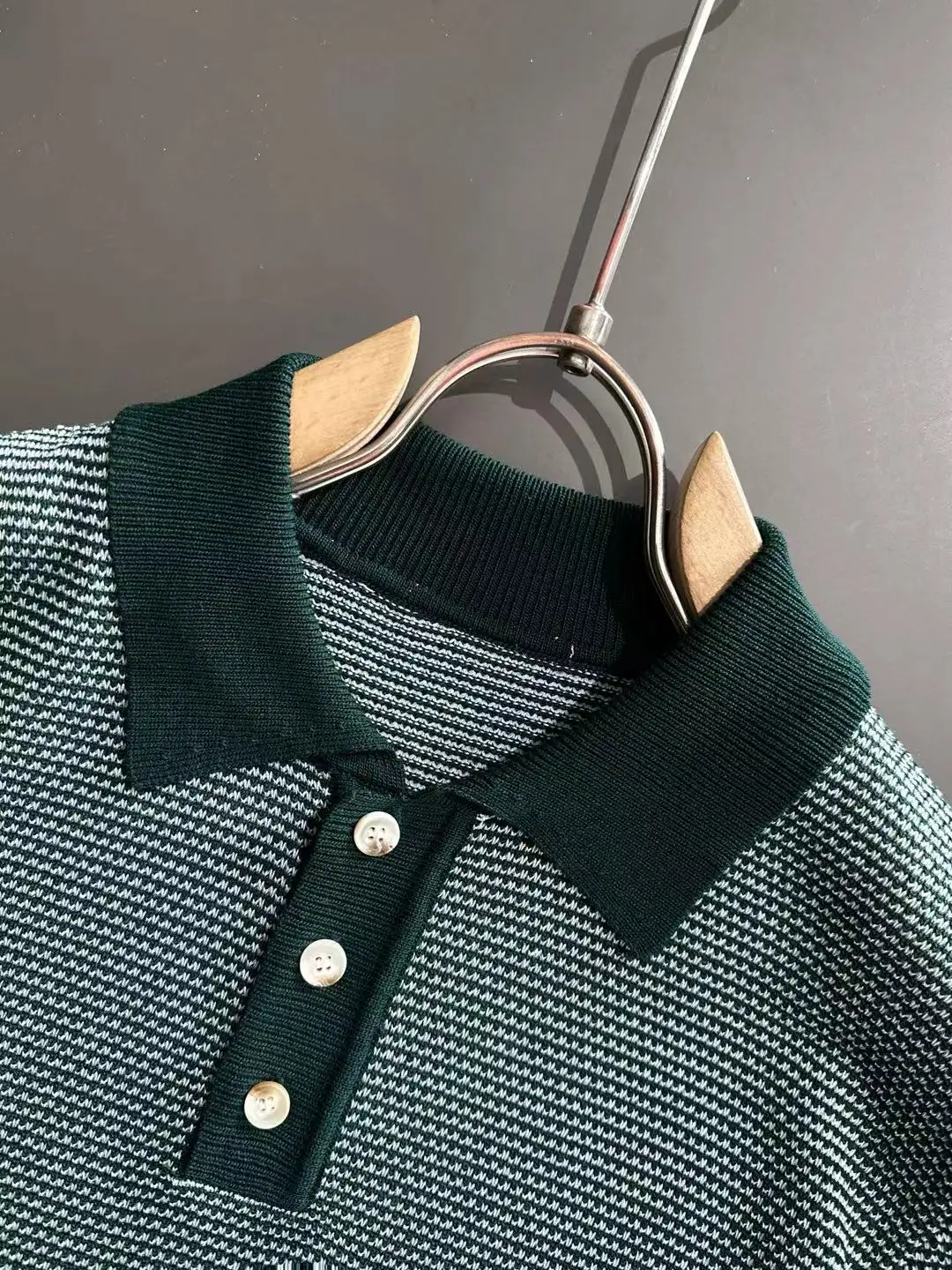 Textured Striped Knit Polo Shirt D20015267 — view 3