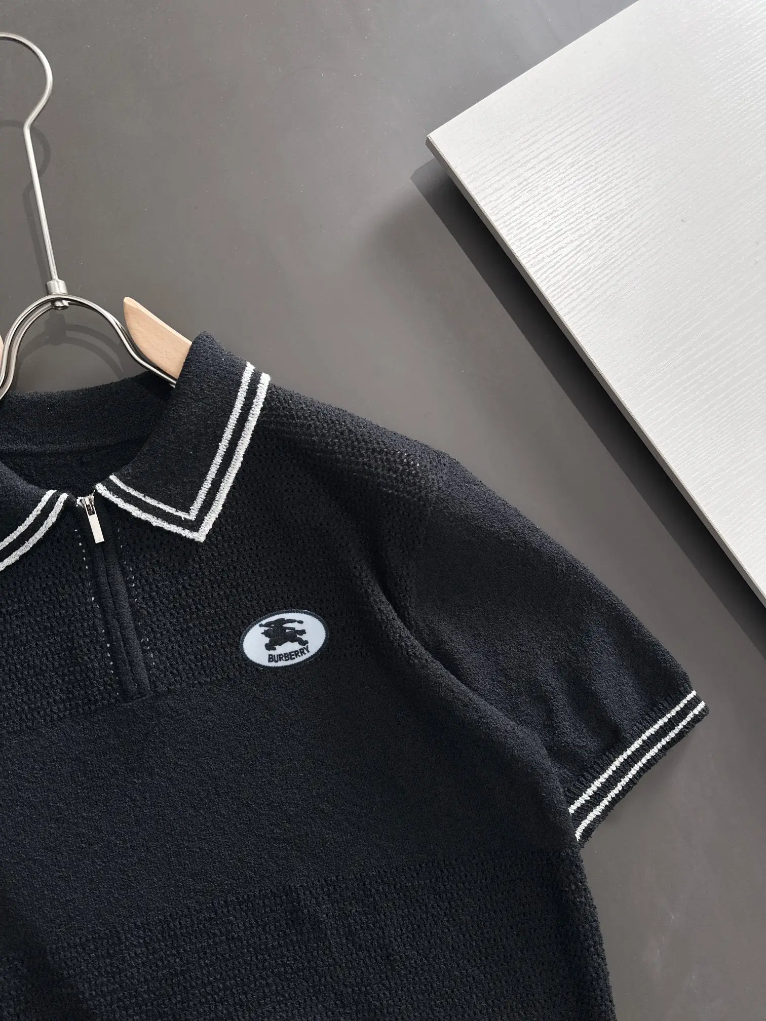 Contrast-Trim Half-Zip Knit Polo Shirt D20015197 — view 2