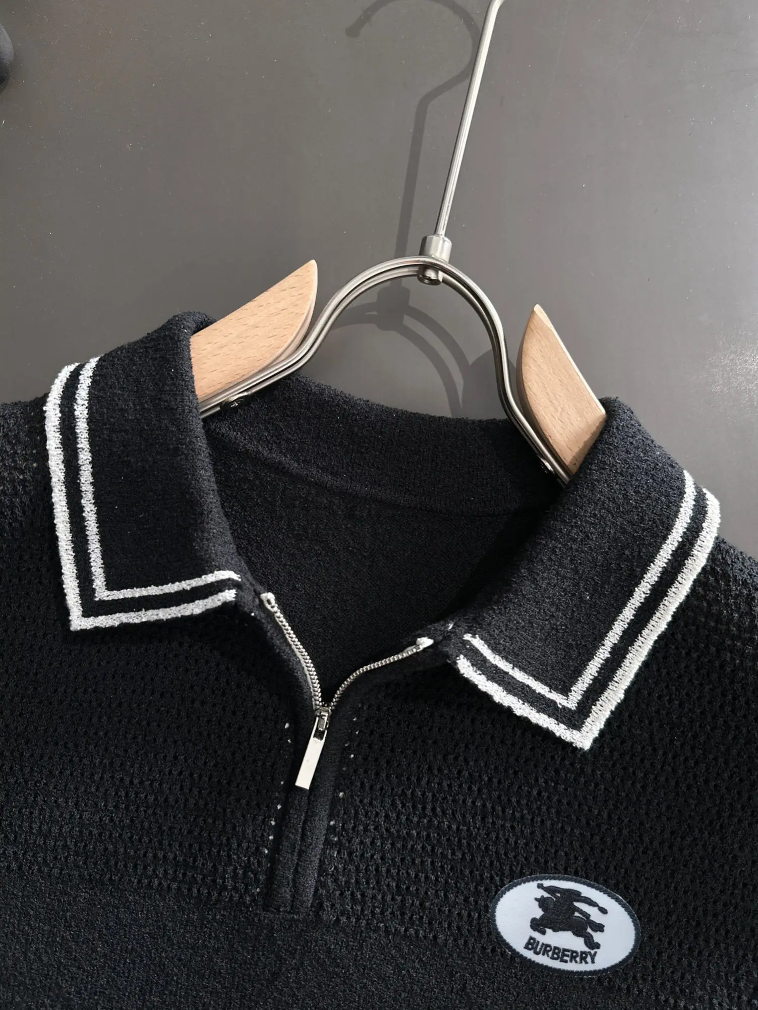Contrast-Trim Half-Zip Knit Polo Shirt D20015197 — view 3