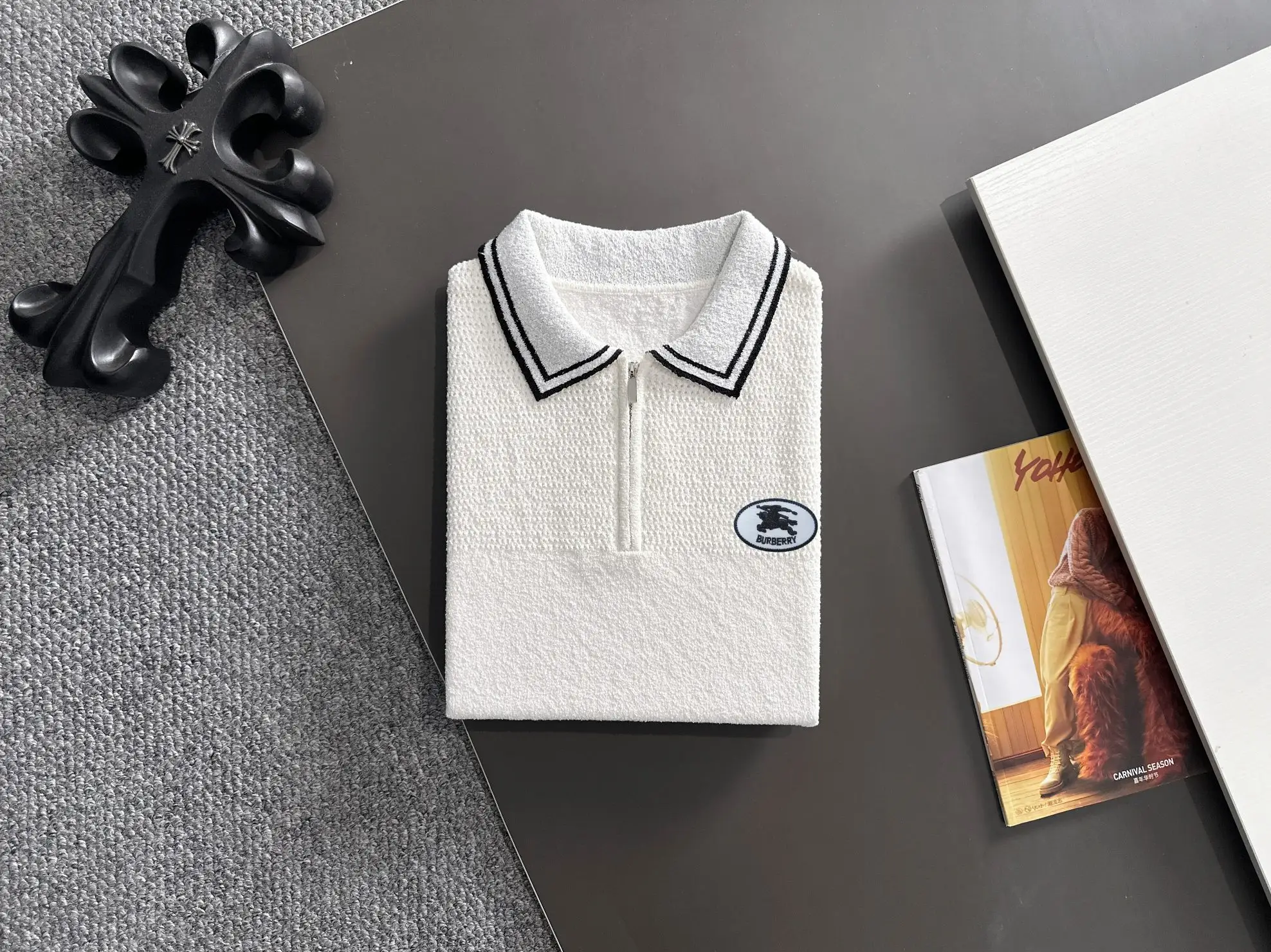 Contrast-Trim Textured Knit Half-Zip Polo Shirt D20015198 — view 8