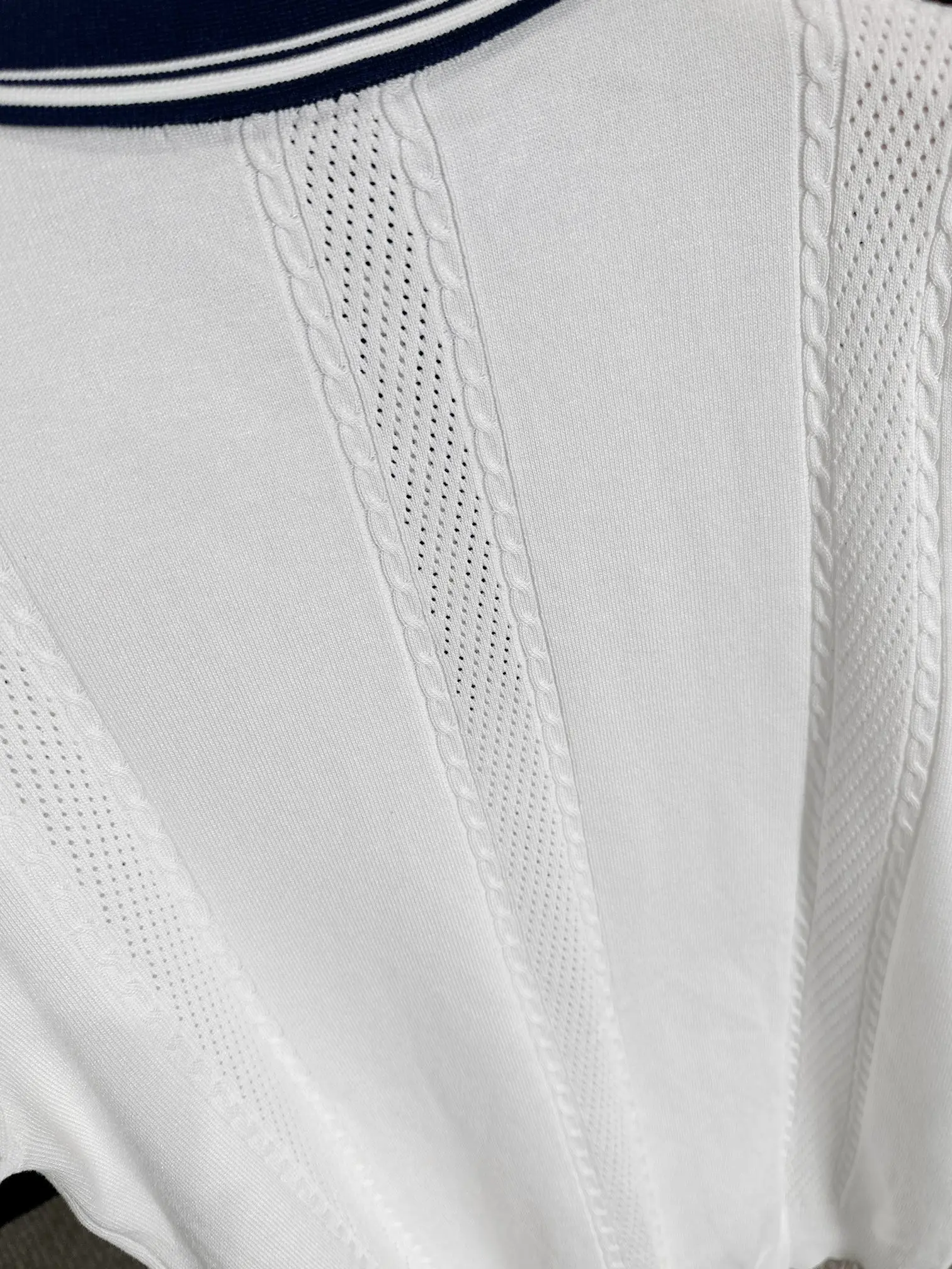 Contrast-Tip Half-Zip Knit Polo Shirt D20015219 — view 6
