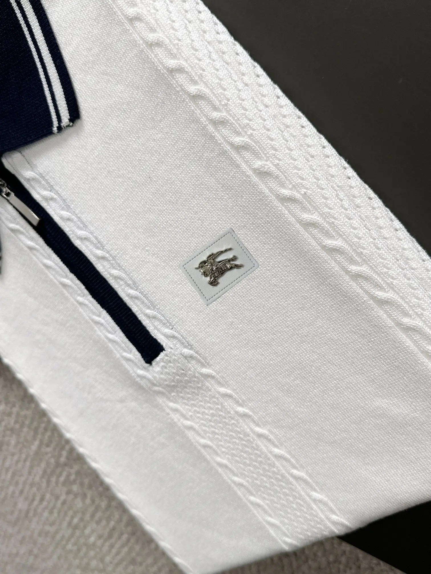 Contrast-Tip Half-Zip Knit Polo Shirt D20015219 — view 7