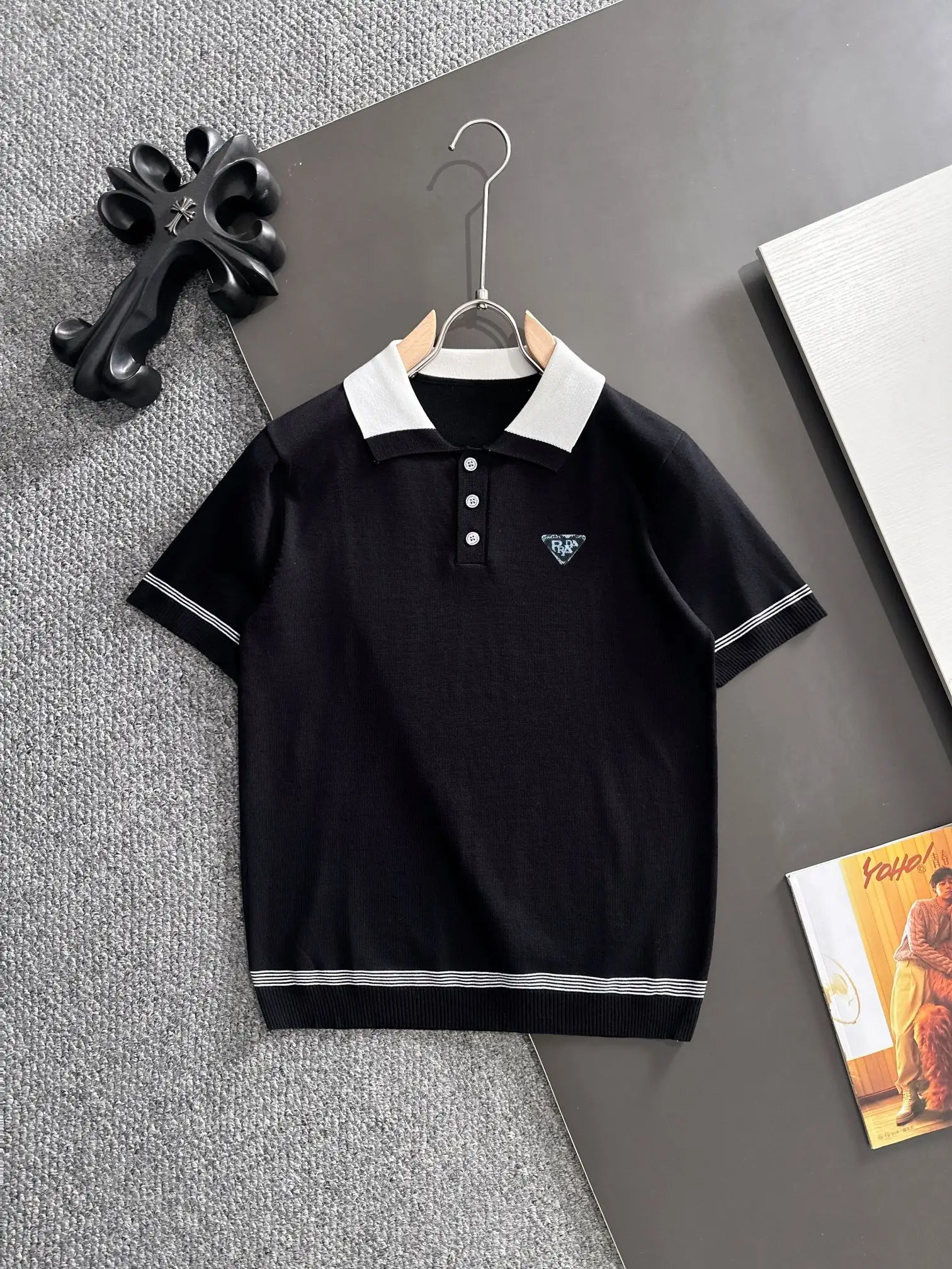 Contrast-Collar Silk-Blend Knit Polo Shirt D20015199
