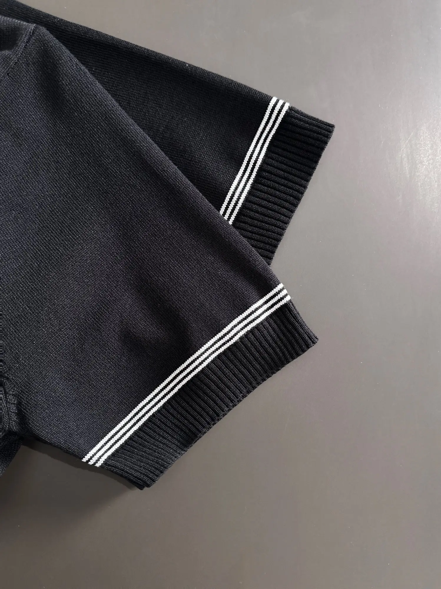 Contrast-Collar Silk-Blend Knit Polo Shirt D20015199 — view 5