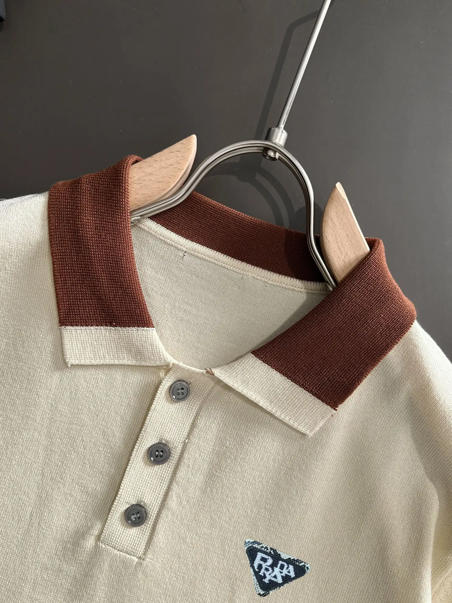 Contrast-Collar Silk-Blend Knit Polo Shirt D20015200 — view 3