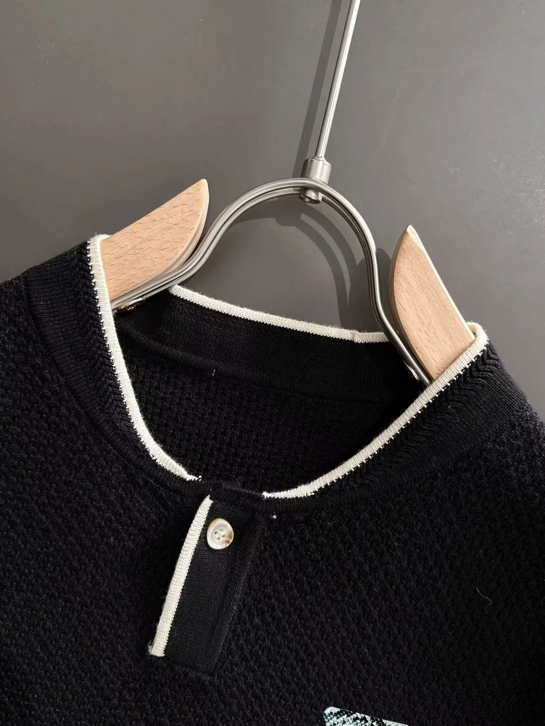 Half-Zip Knit Henley T-Shirt D20015330 — view 3
