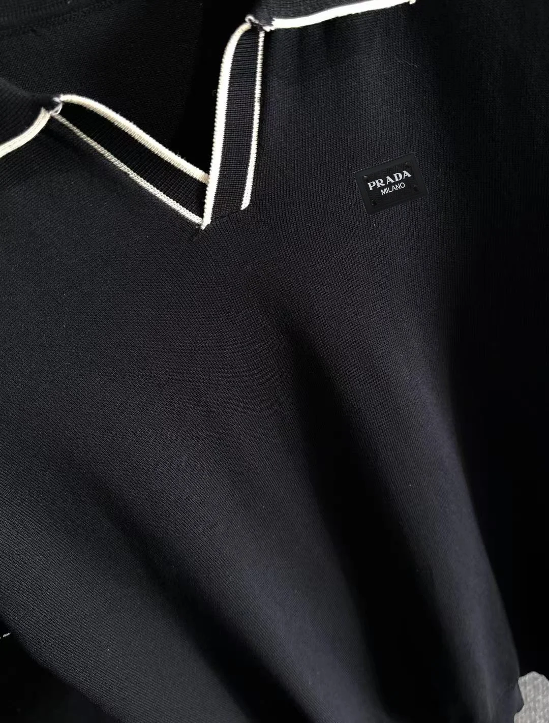 Prada Short Sleeve Top Minimalist D20015236 — view 7