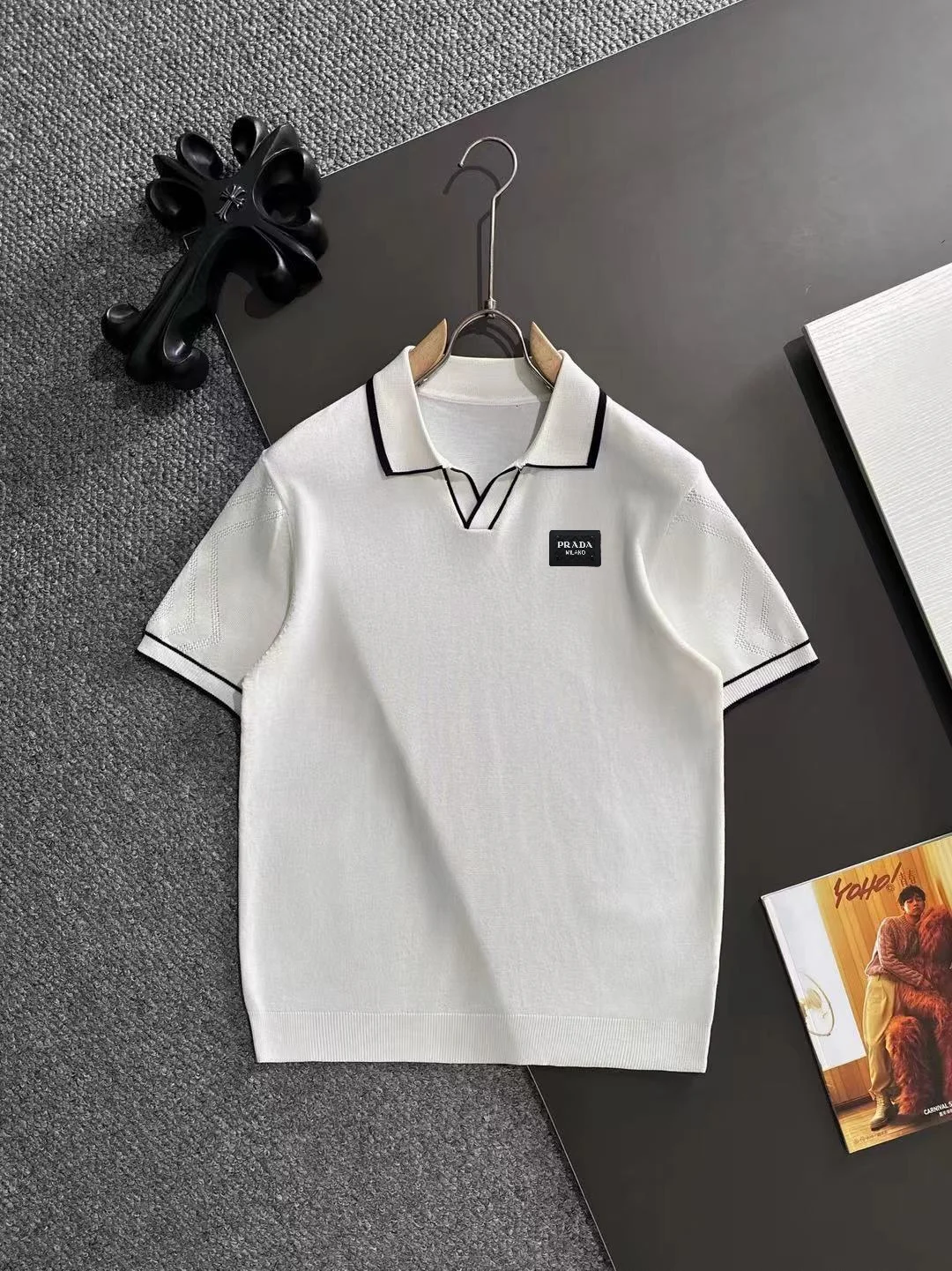 Contrast-Trim Knitted Polo Shirt D20015235