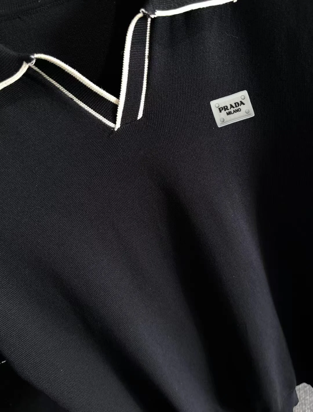 Contrast-Trim Knit Polo Shirt D20015238 — view 7