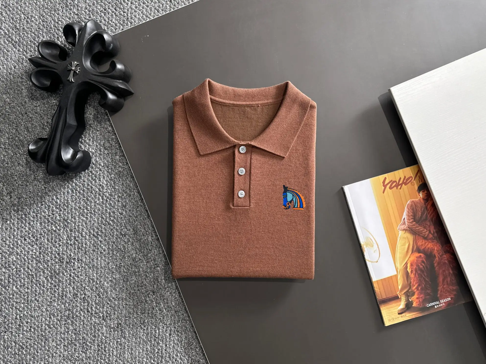 Contrast-Stitch Knit Polo Shirt D20015204 — view 8