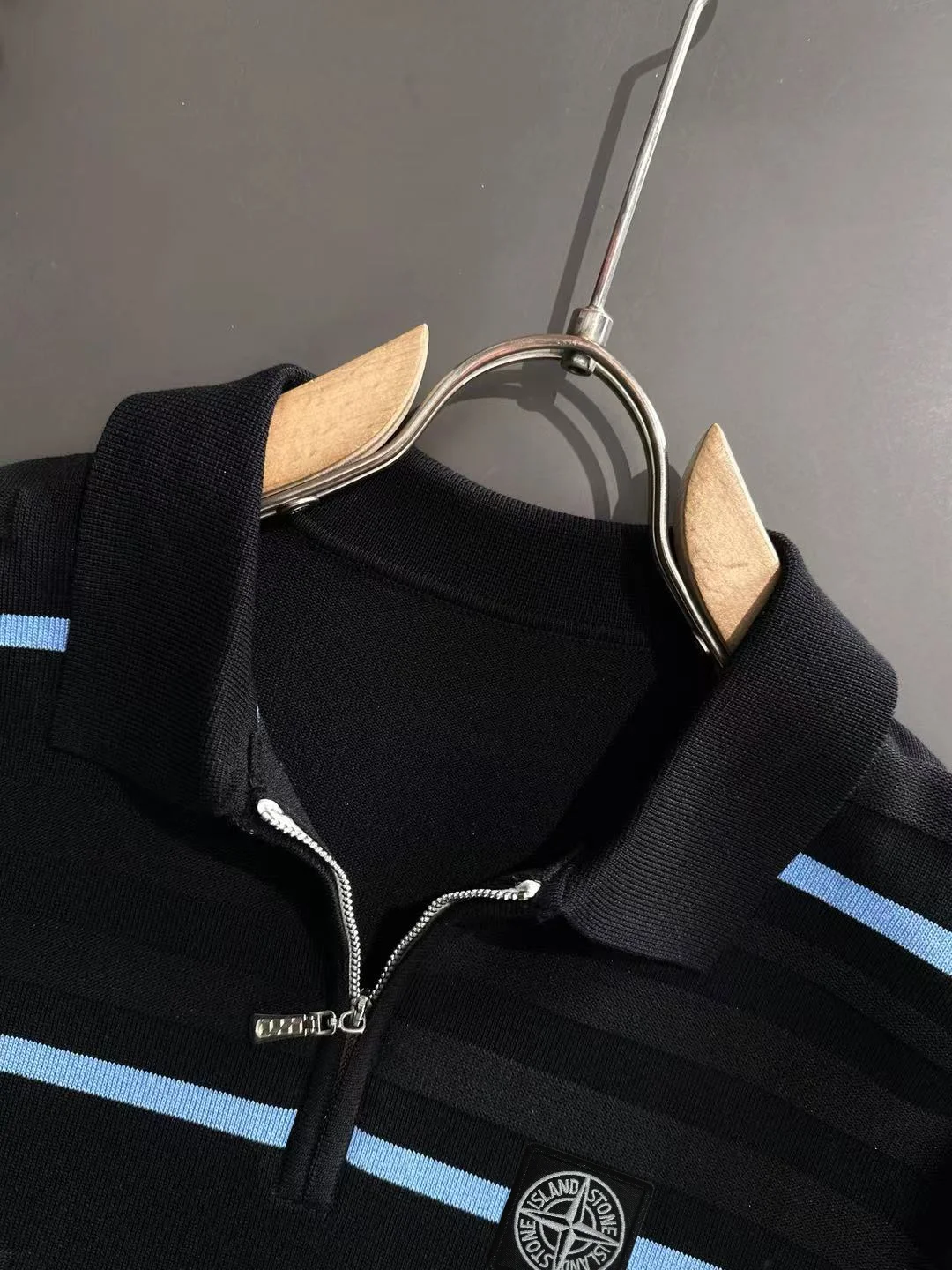Striped Knit Half-Zip Polo Shirt D20015182 — view 3