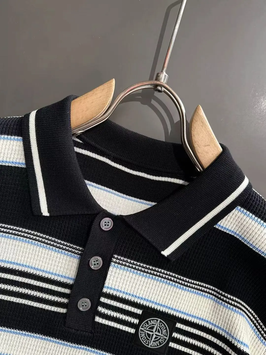 Striped Knit Polo Shirt D20015170 — view 3