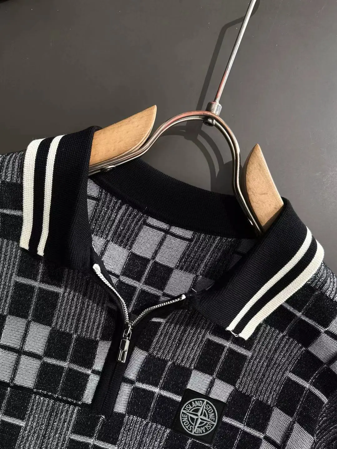 Checkered Knit Half-Zip Polo Shirt D20015191 — view 3