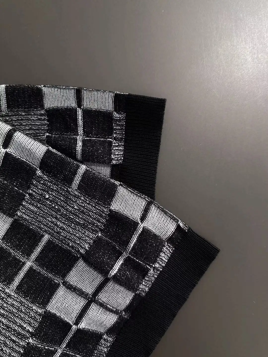 Checkered Knit Half-Zip Polo Shirt D20015191 — view 5