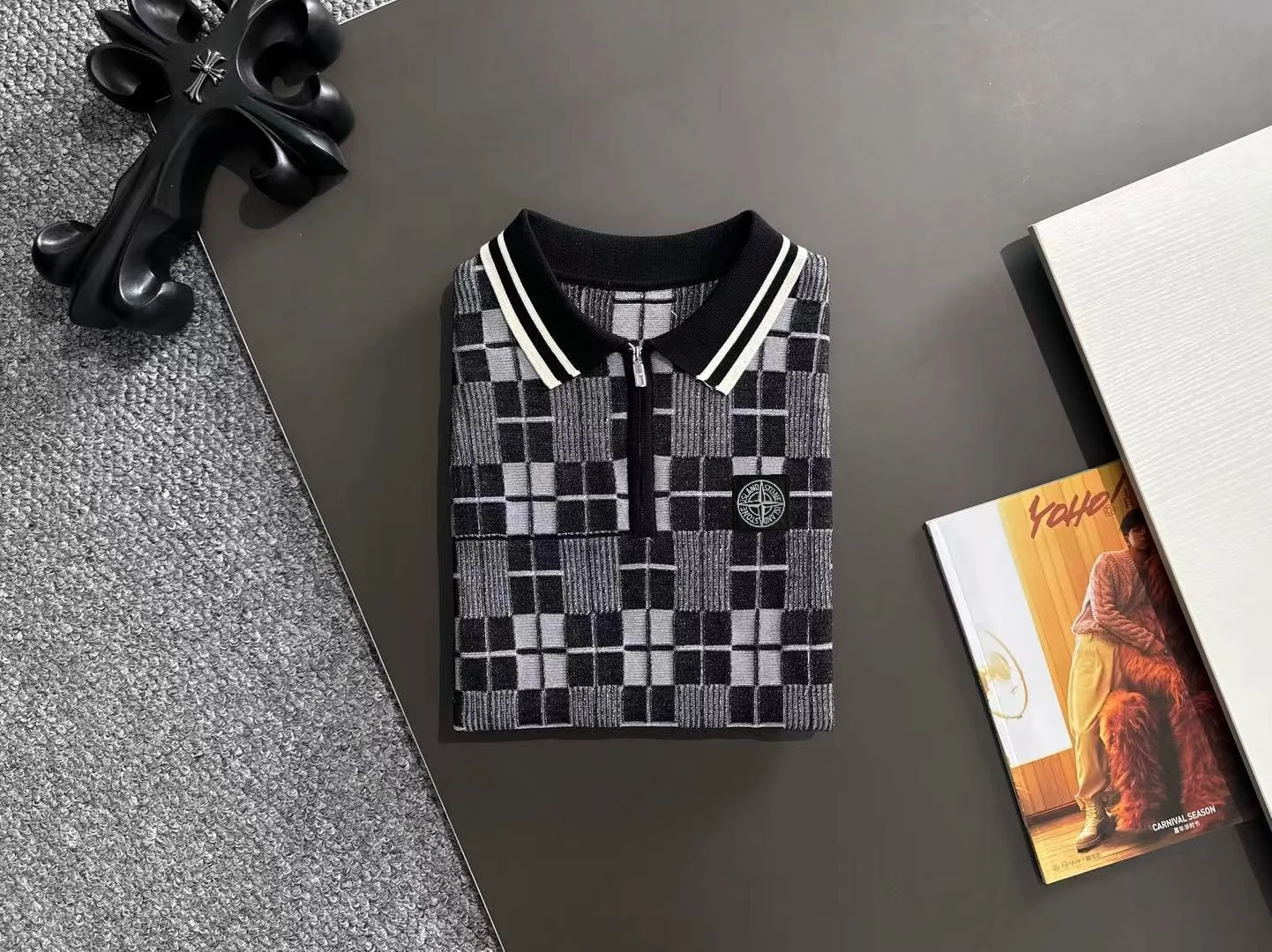 Checkered Knit Half-Zip Polo Shirt D20015191 — view 8