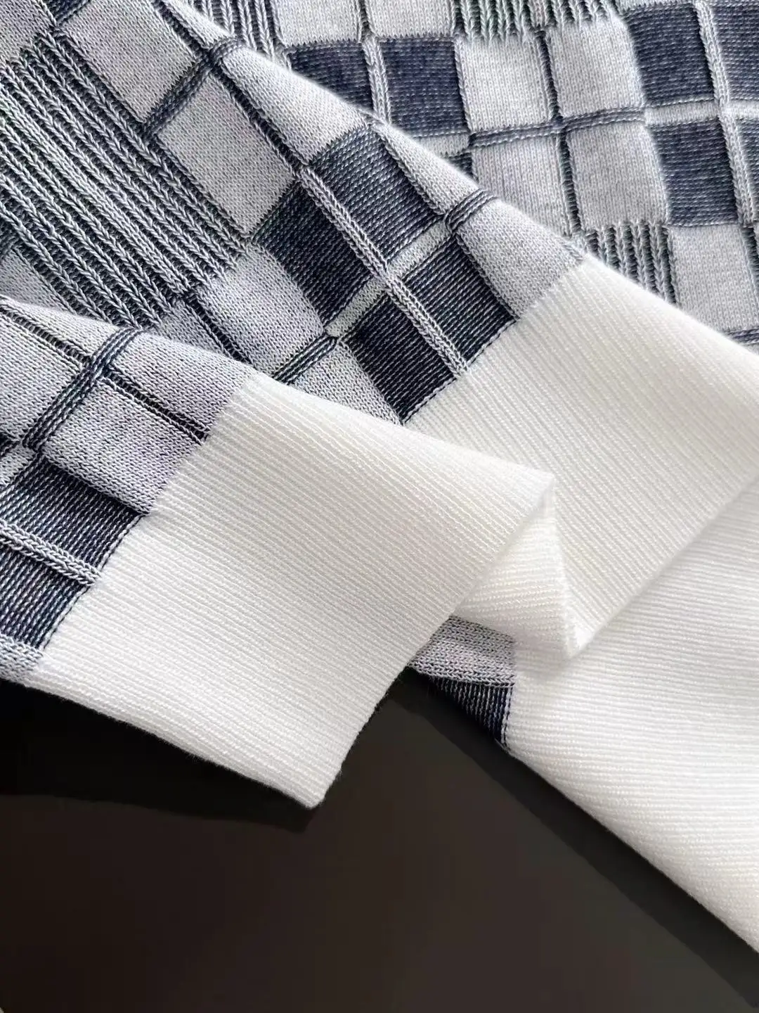 Checkered Jacquard Knit Half-Zip Polo Shirt D20015192 — view 6