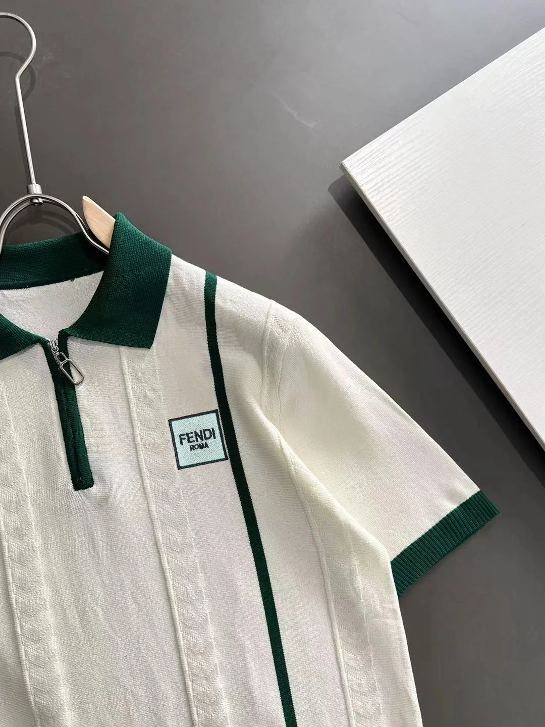 Contrast-Trim Half-Zip Knit Polo Shirt D20015226 — view 2
