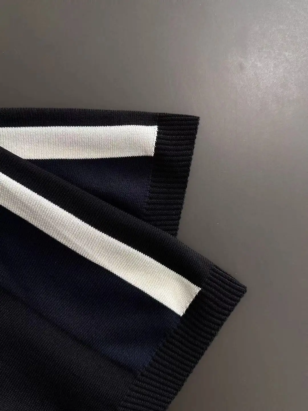 Striped Knit Half-Zip Polo Shirt D20015161 — view 5