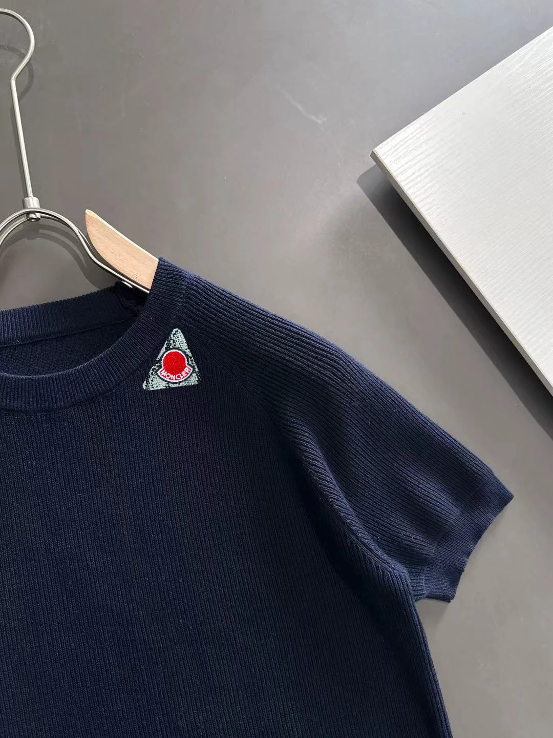 Ribbed Knit Short-Sleeve Sweater D20015164 — view 2