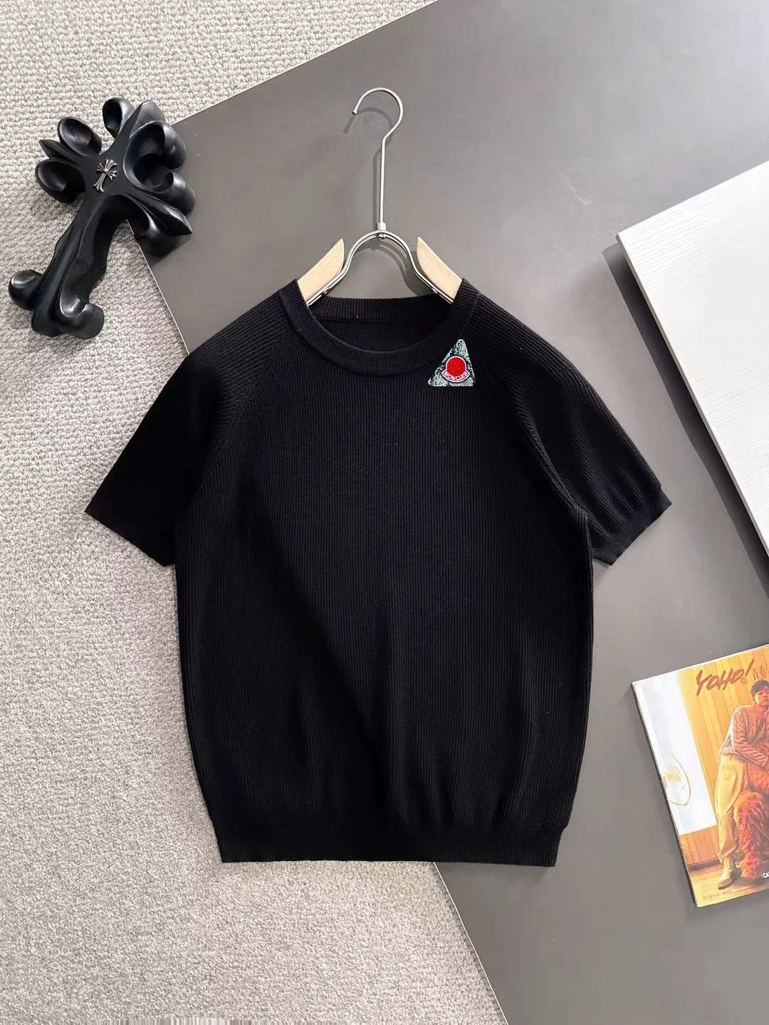 Ribbed Knit Crew-Neck T-Shirt D20015163
