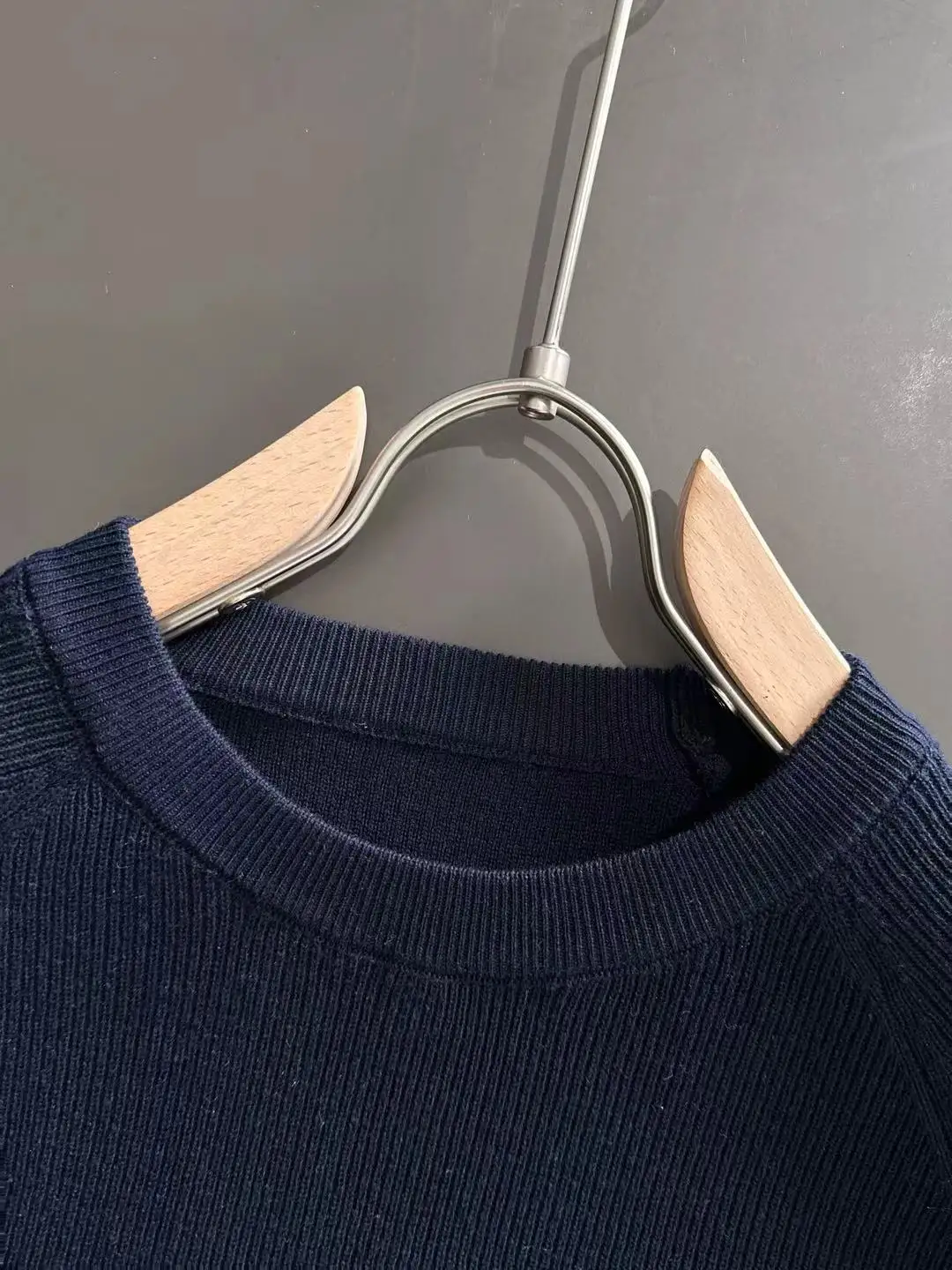 Ribbed Knit Short-Sleeve Sweater D20015270 — view 3