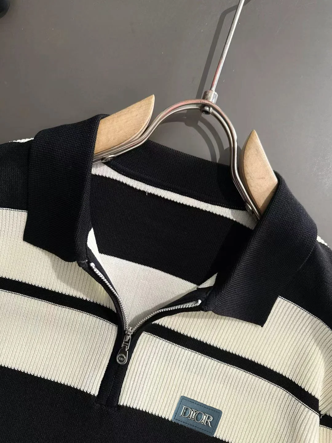 Striped Knit Half-Zip Polo Shirt D20015250 — view 3