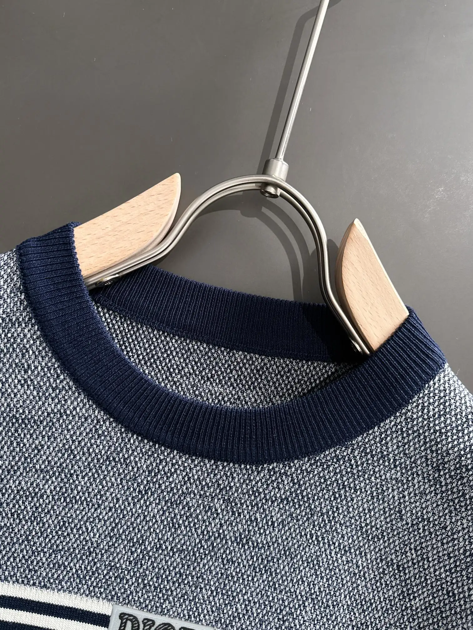 Striped Jacquard Knit T-Shirt D20015224 — view 3