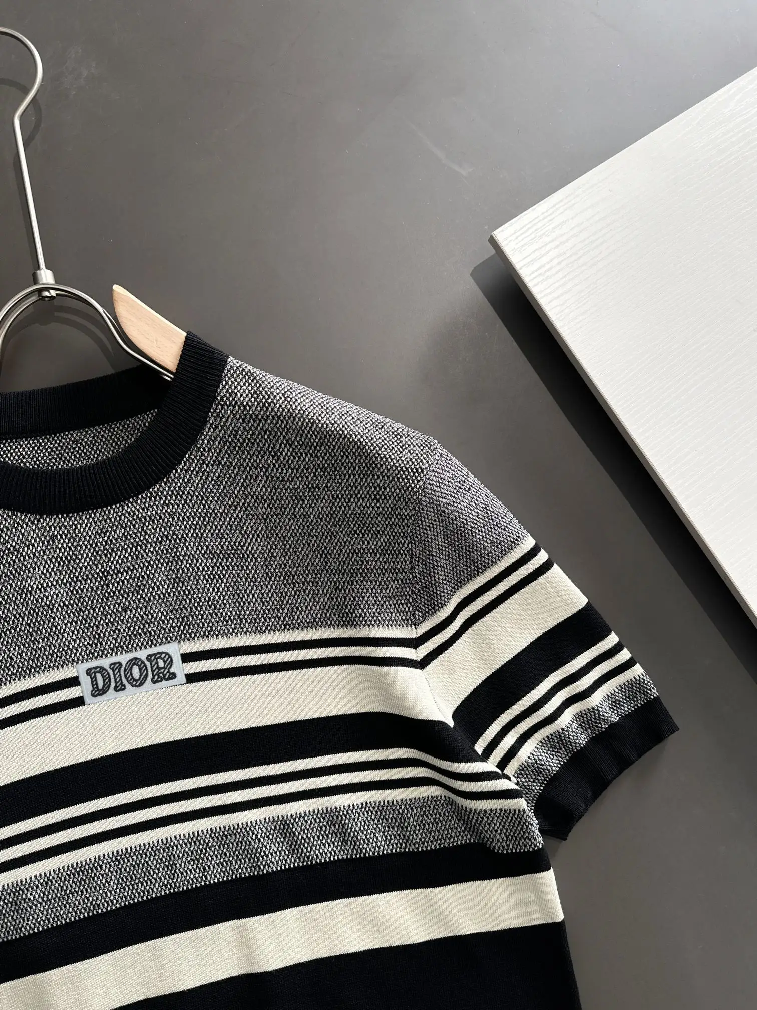 Striped Jacquard Knit T-Shirt D20015225 — view 2