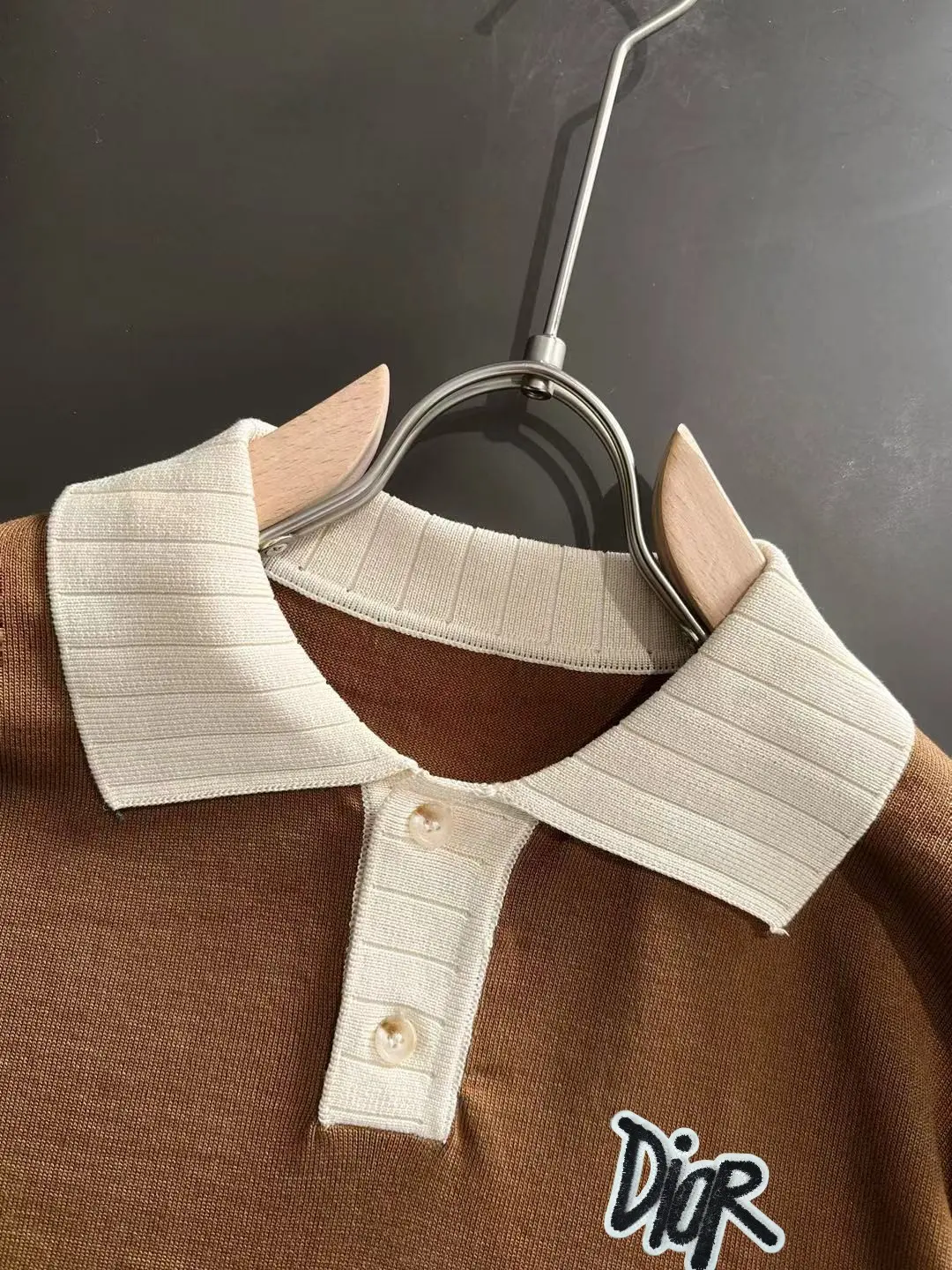 Contrast-Trim Knitted Polo Shirt D20015177 — view 3
