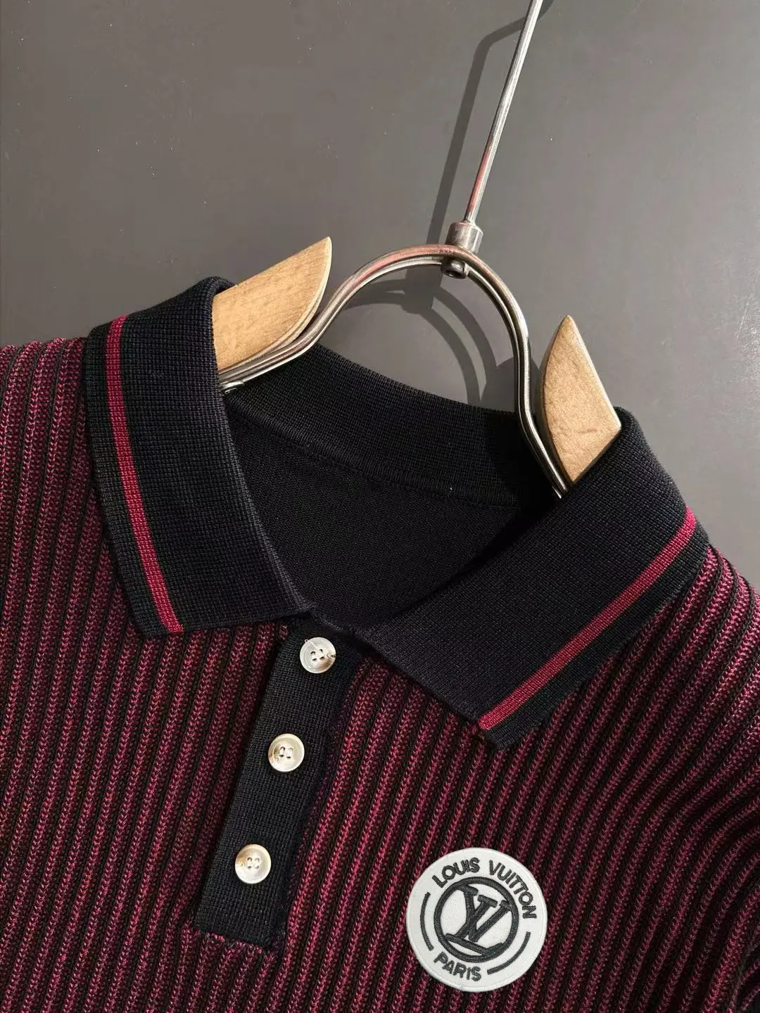 Contrast-Panel Ribbed Knit Polo Shirt D20015257 — view 3