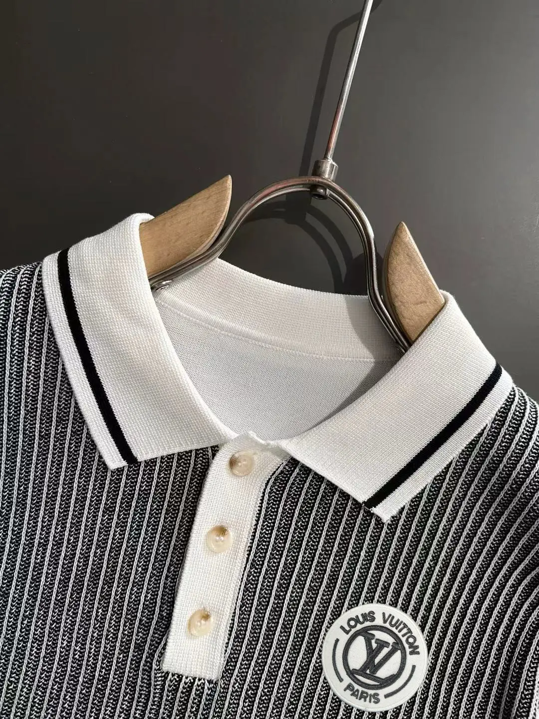 Contrast Ribbed Knit Polo Shirt D20015255 — view 3