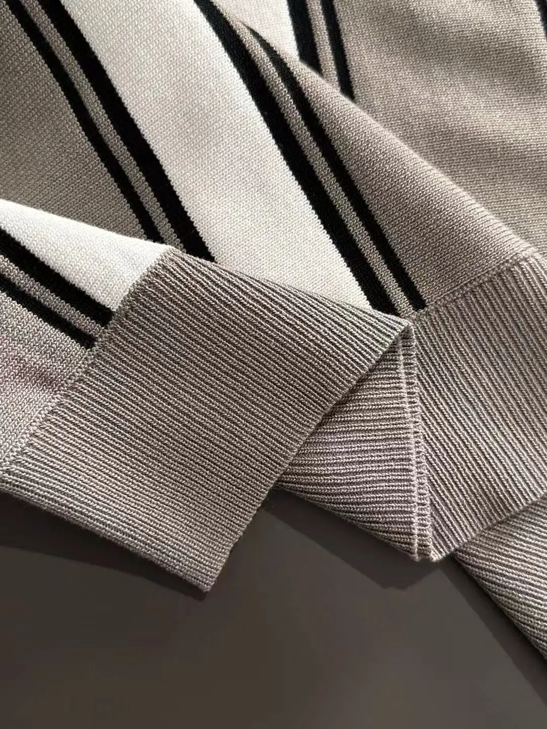 Striped Knit Half-Zip Polo Shirt D20015174 — view 6
