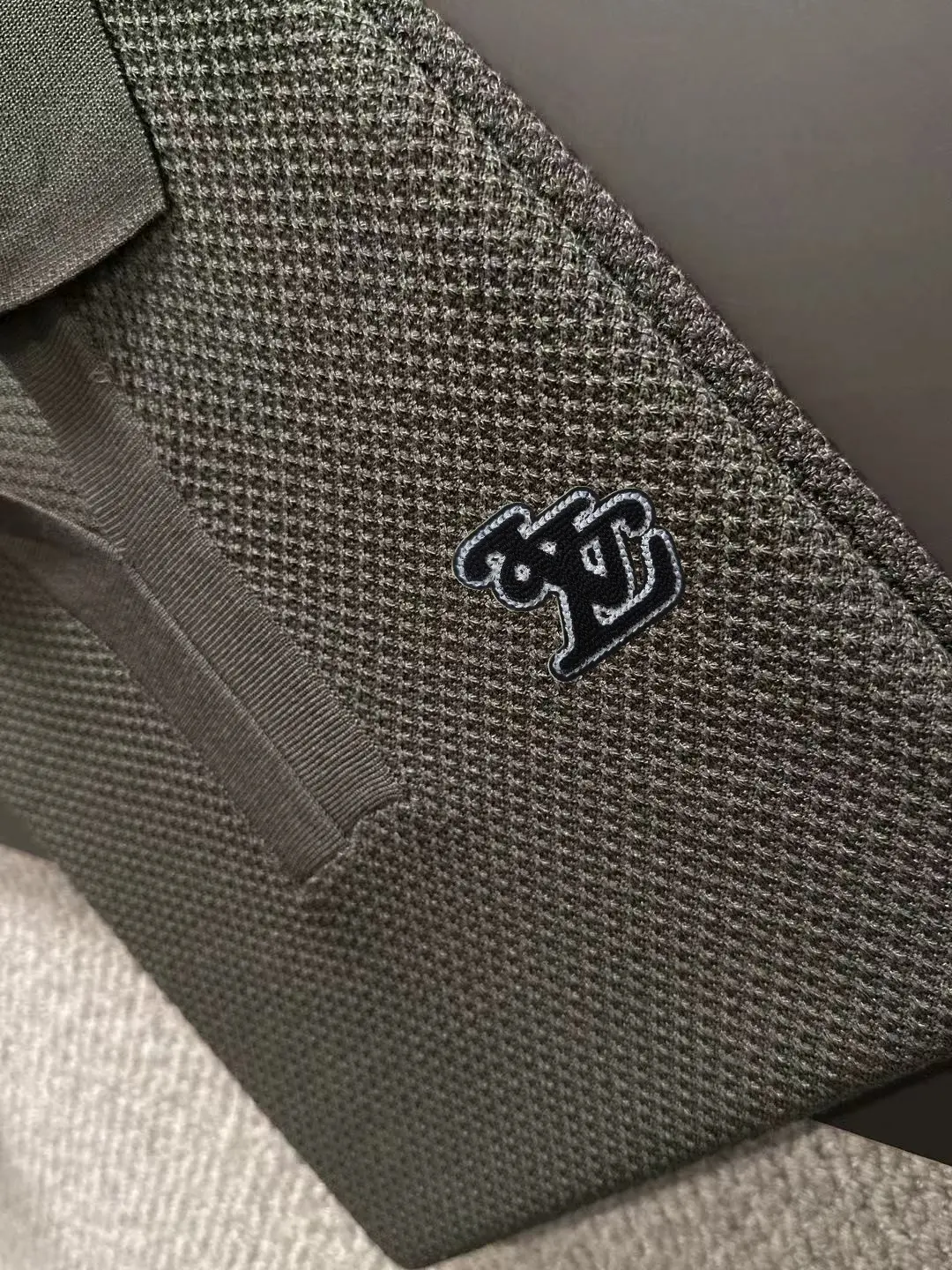 Logo-Appliqué Waffle-Knit Polo Shirt D20015168 — view 7
