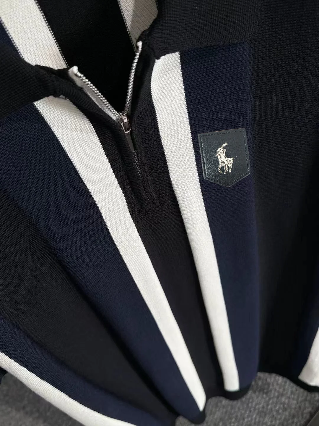 Striped Knit Half-Zip Polo Shirt D21013594 — view 7