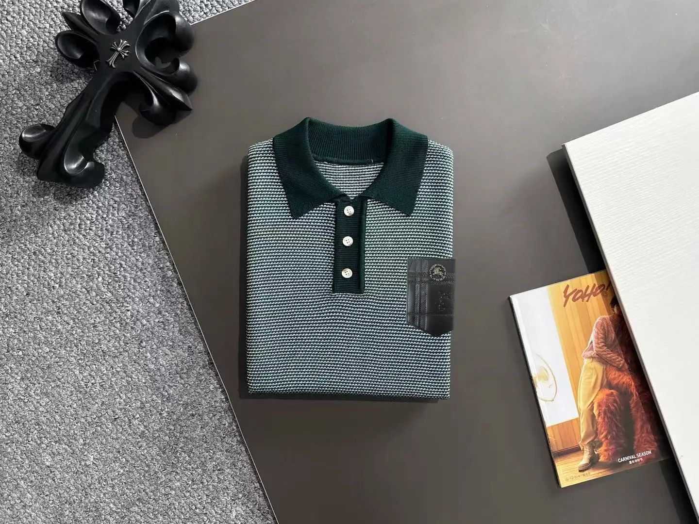 Contrast-Collar Textured Knit Polo Shirt D21013597 — view 8