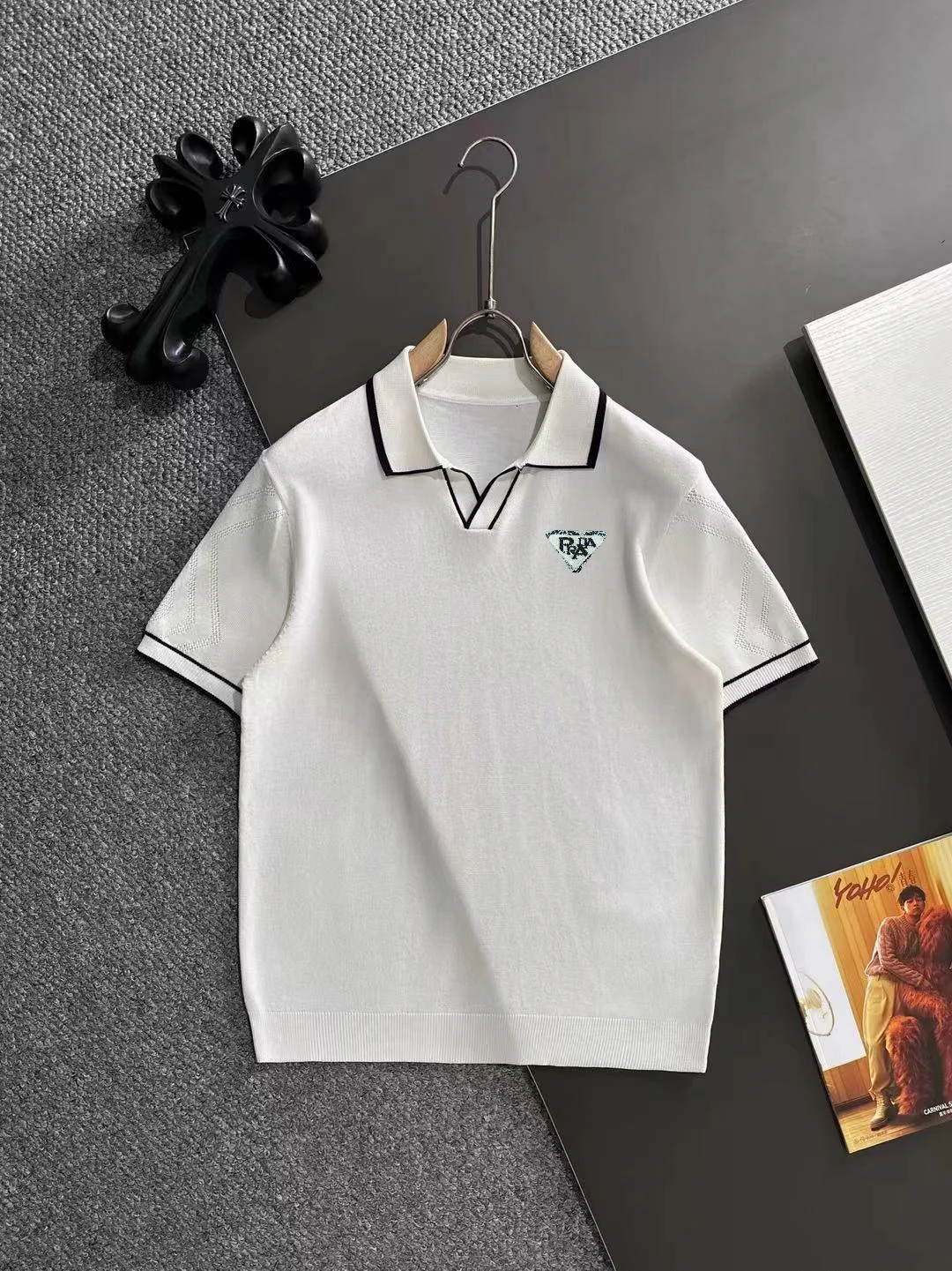 Contrast-Trim Knit Polo Shirt D21013578