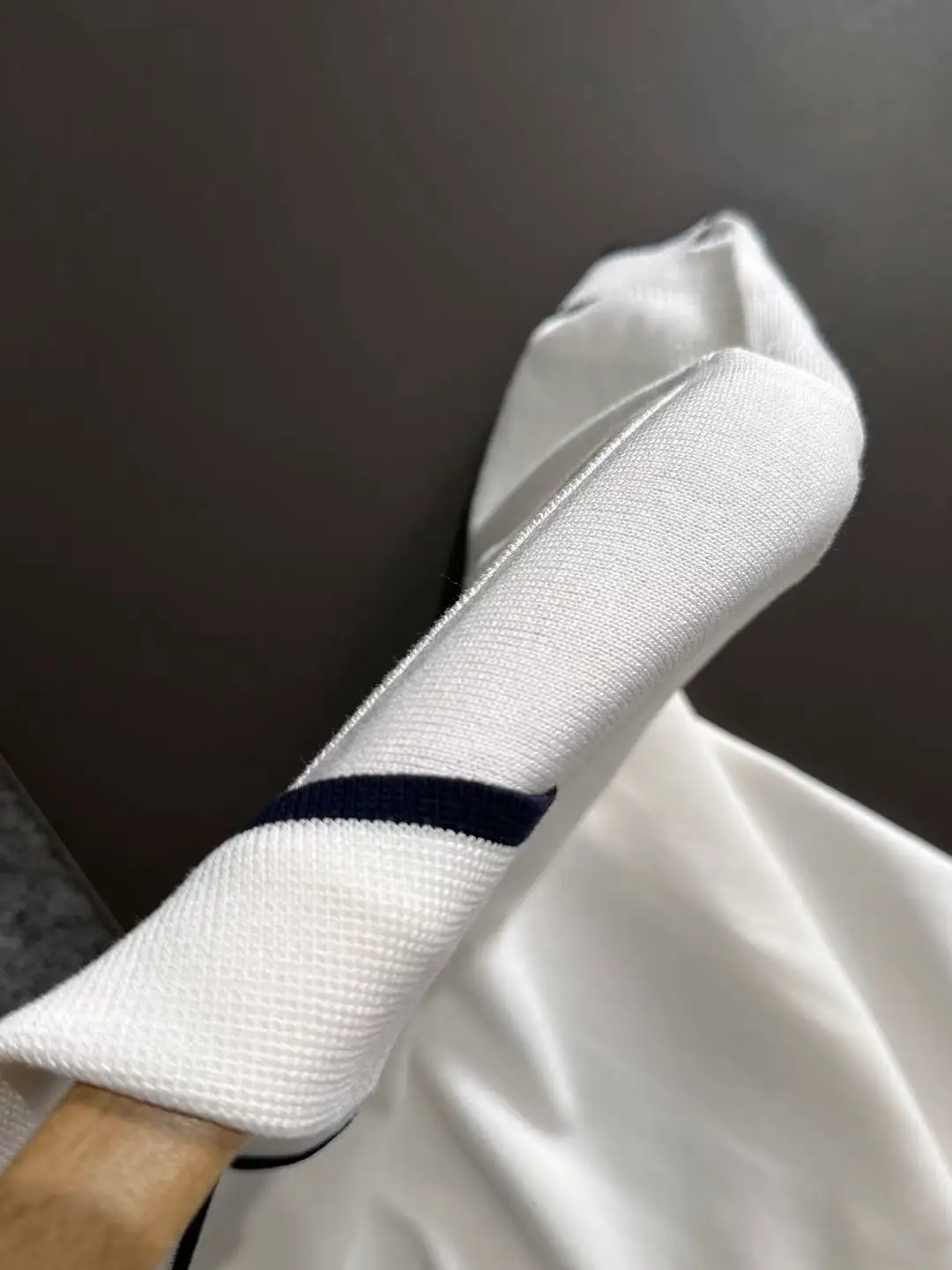 Contrast-Trim Knit Polo Shirt D21013578 — view 4