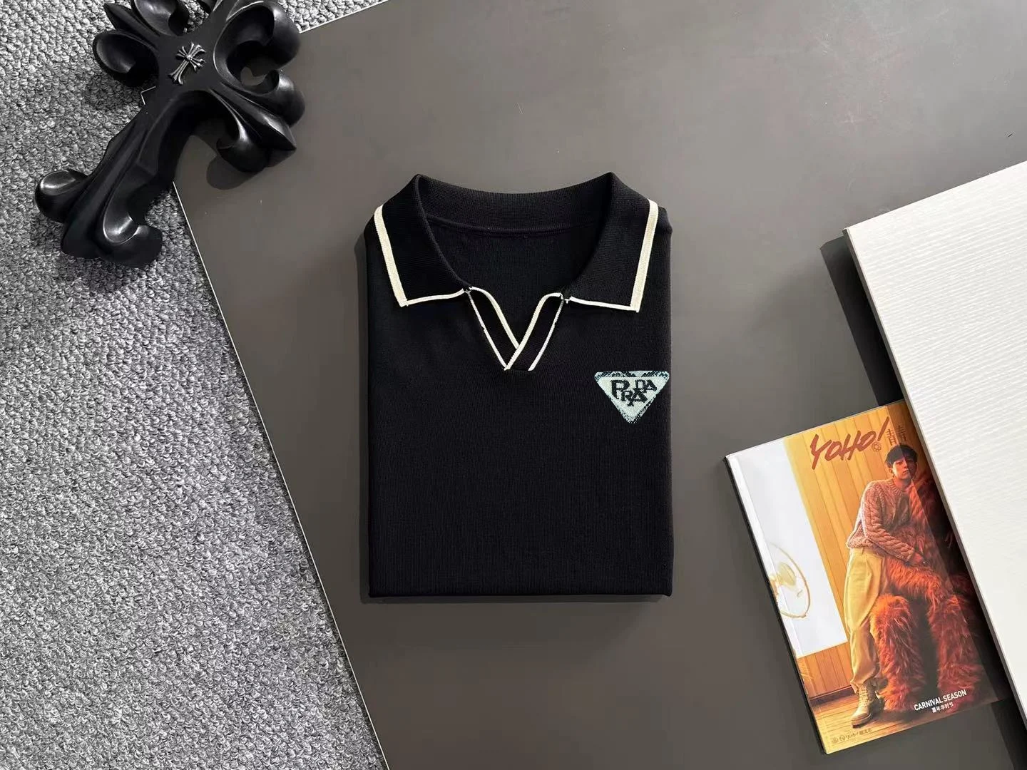 Contrast-Trim Knitted Polo Shirt D21013577 — view 8