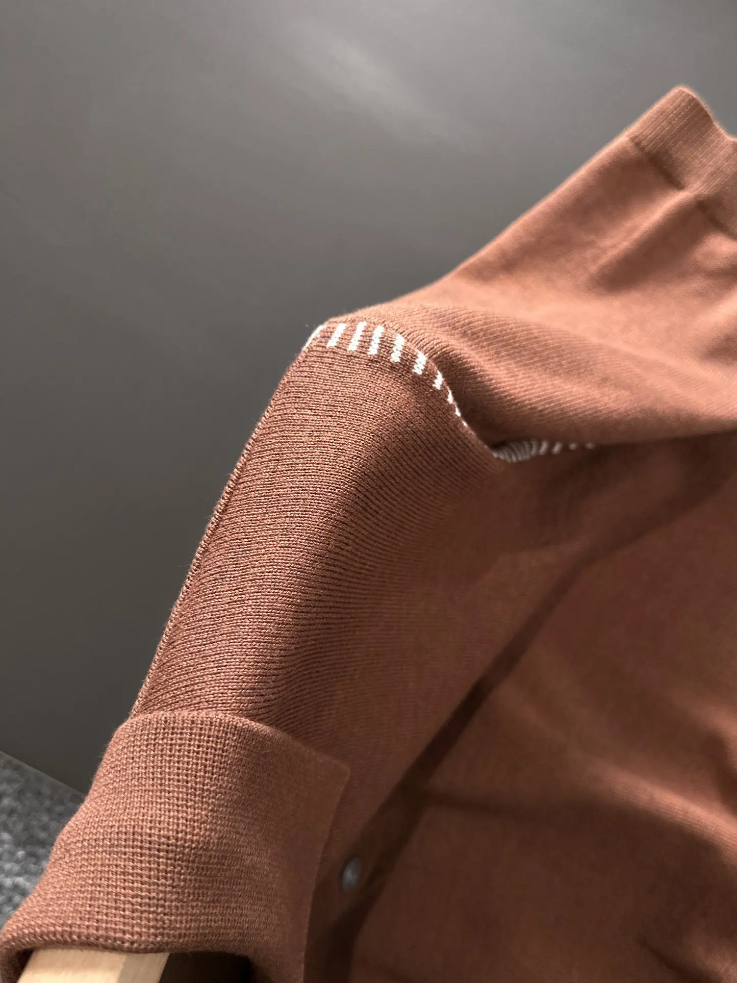 Contrast Stitch Knit Polo Shirt D21013580 — view 5