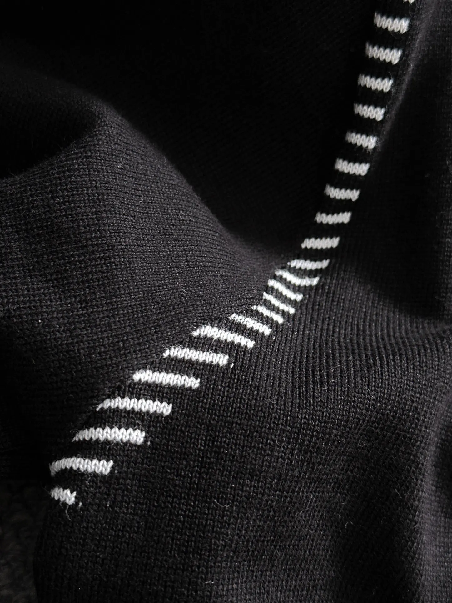 Contrast Stitch Knit Polo Shirt D21013579 — view 7