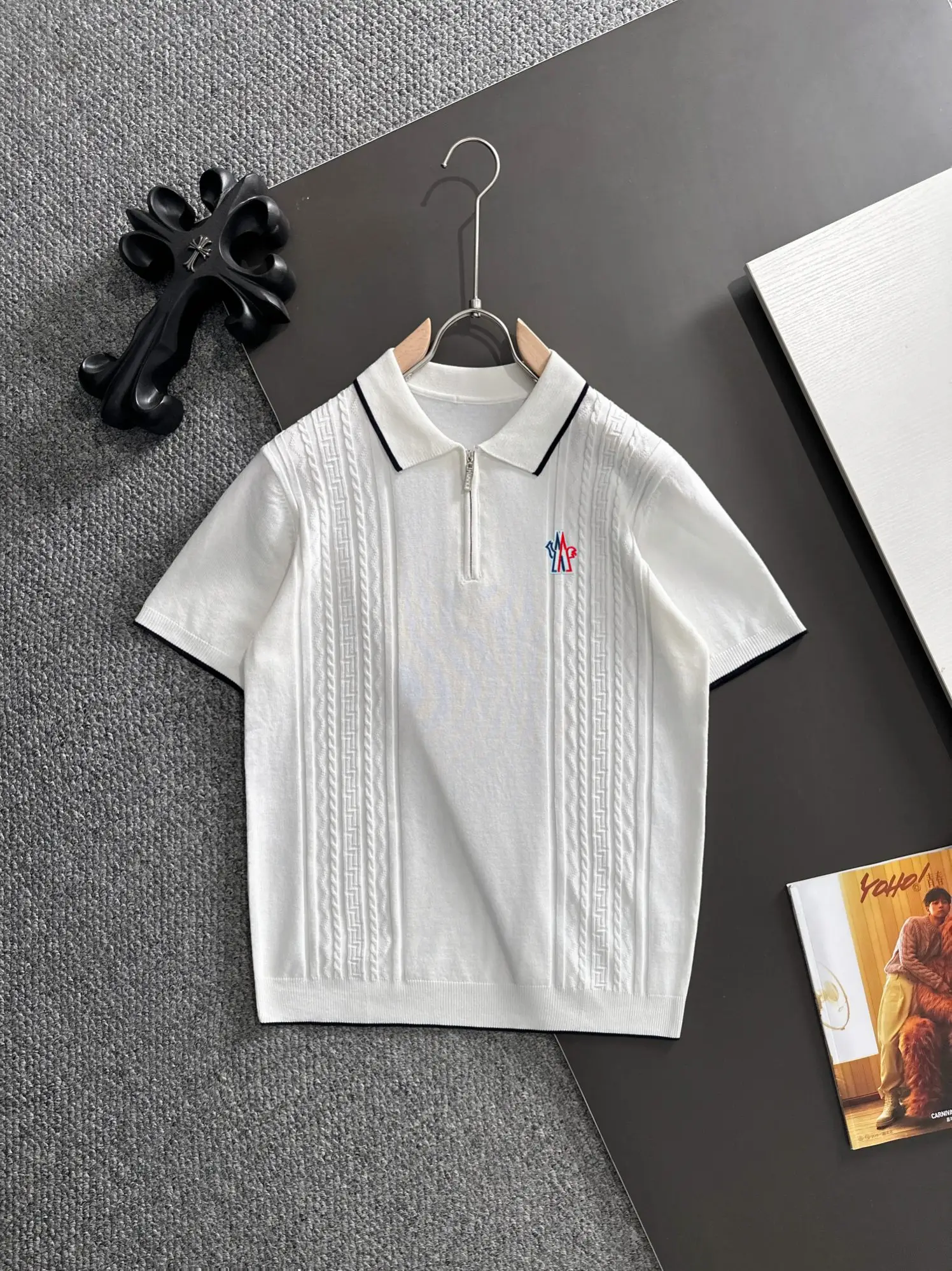 Cable-Knit Quarter-Zip Polo Shirt D21013605