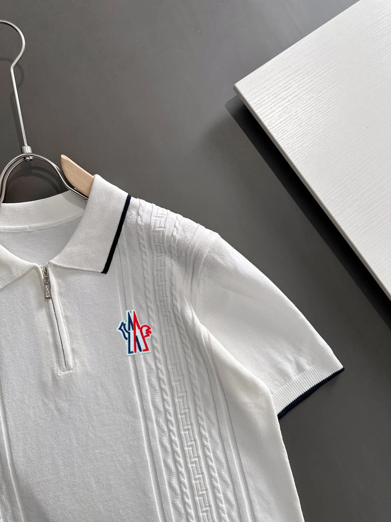 Cable-Knit Quarter-Zip Polo Shirt D21013605 — view 2