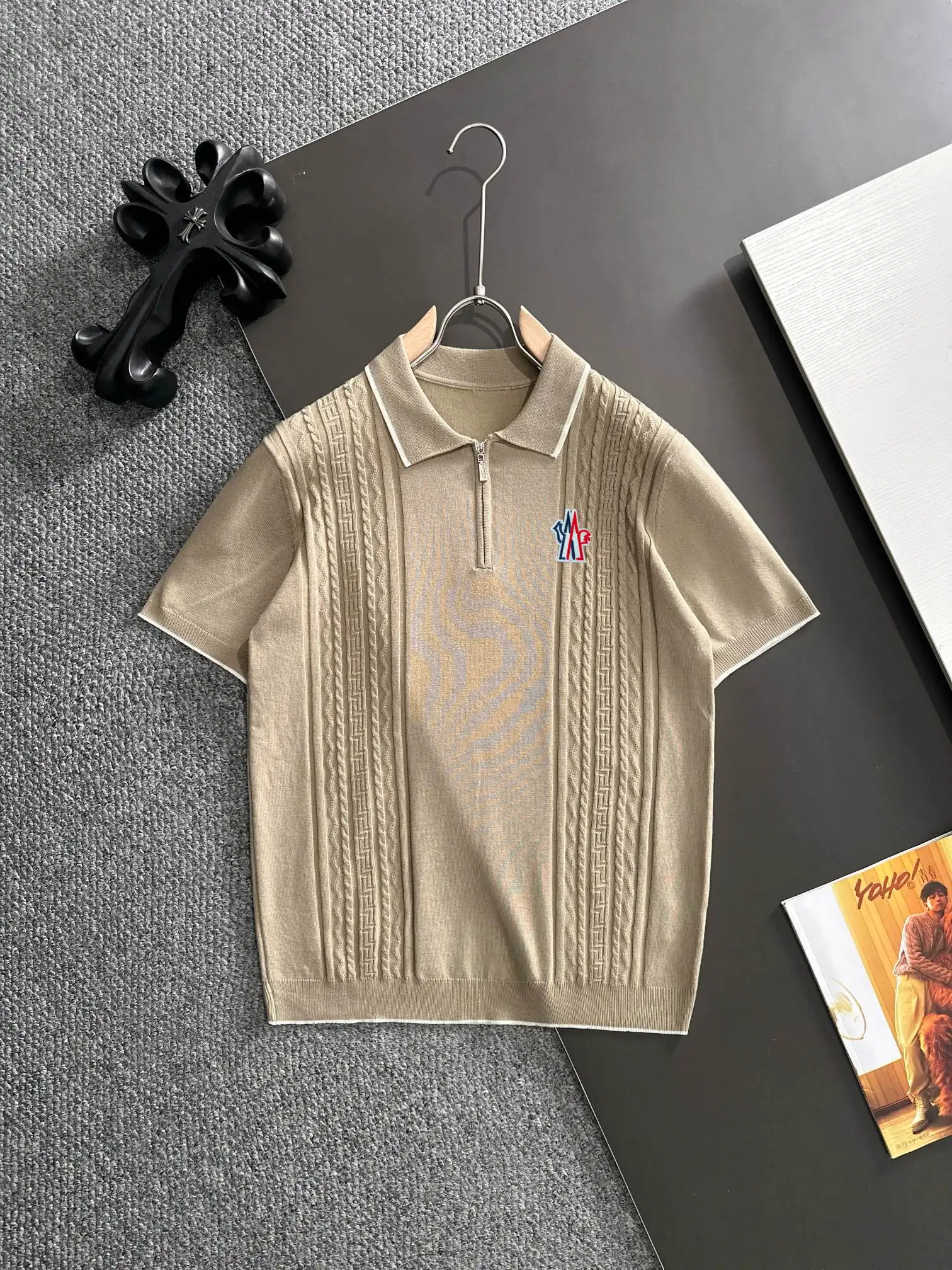 Cable-Knit Quarter-Zip Polo Shirt D21013604
